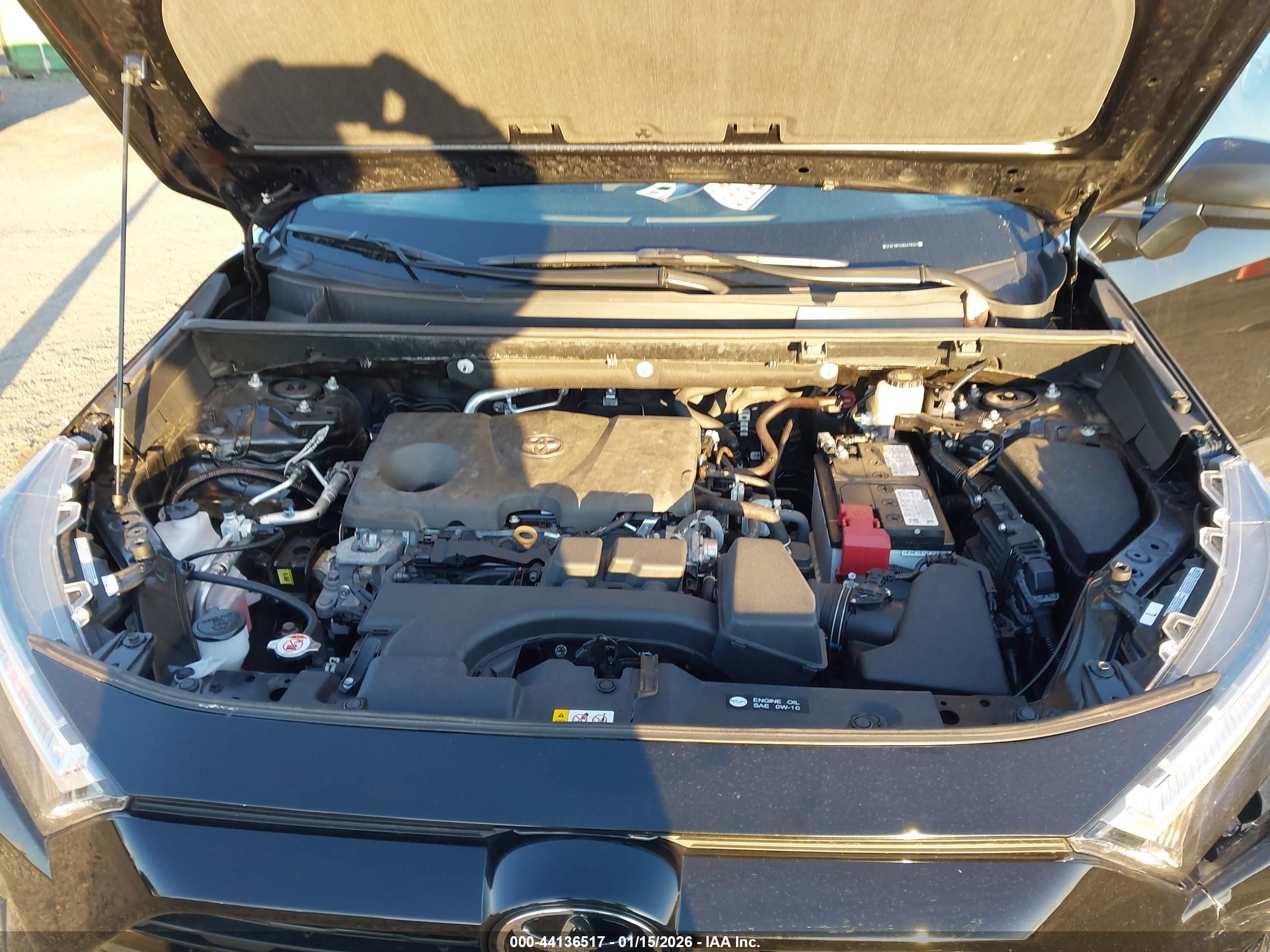 TOYOTA RAV4 image 10