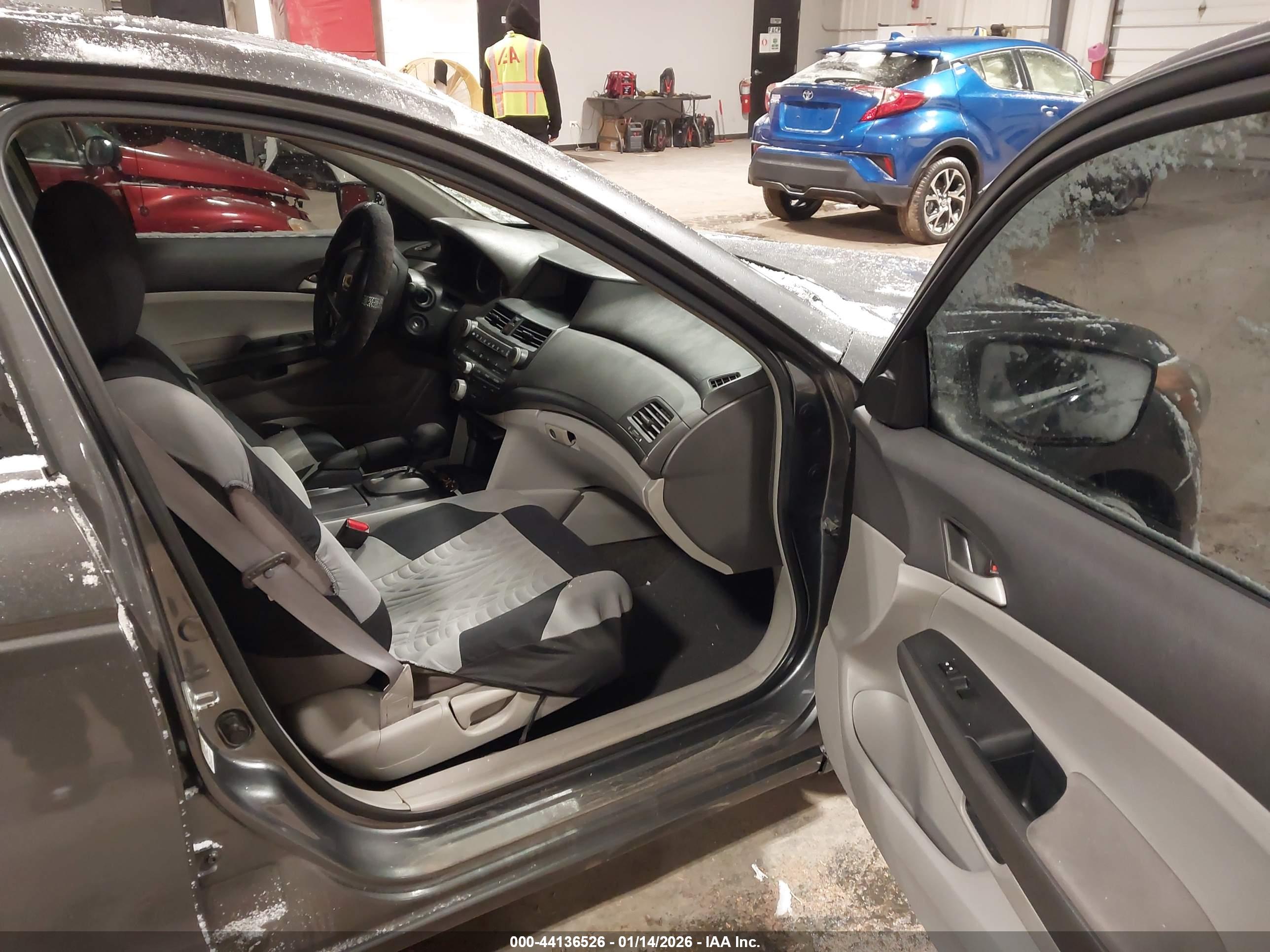 HONDA ACCORD image 5