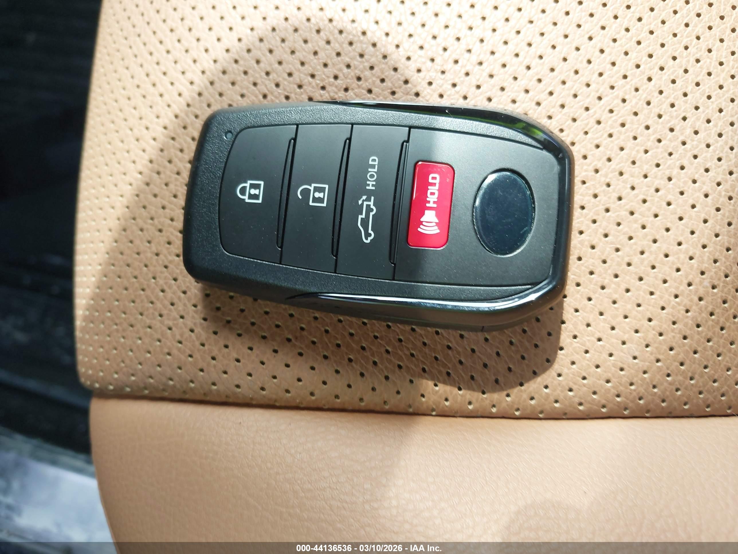 TOYOTA HIGHLANDER image 11