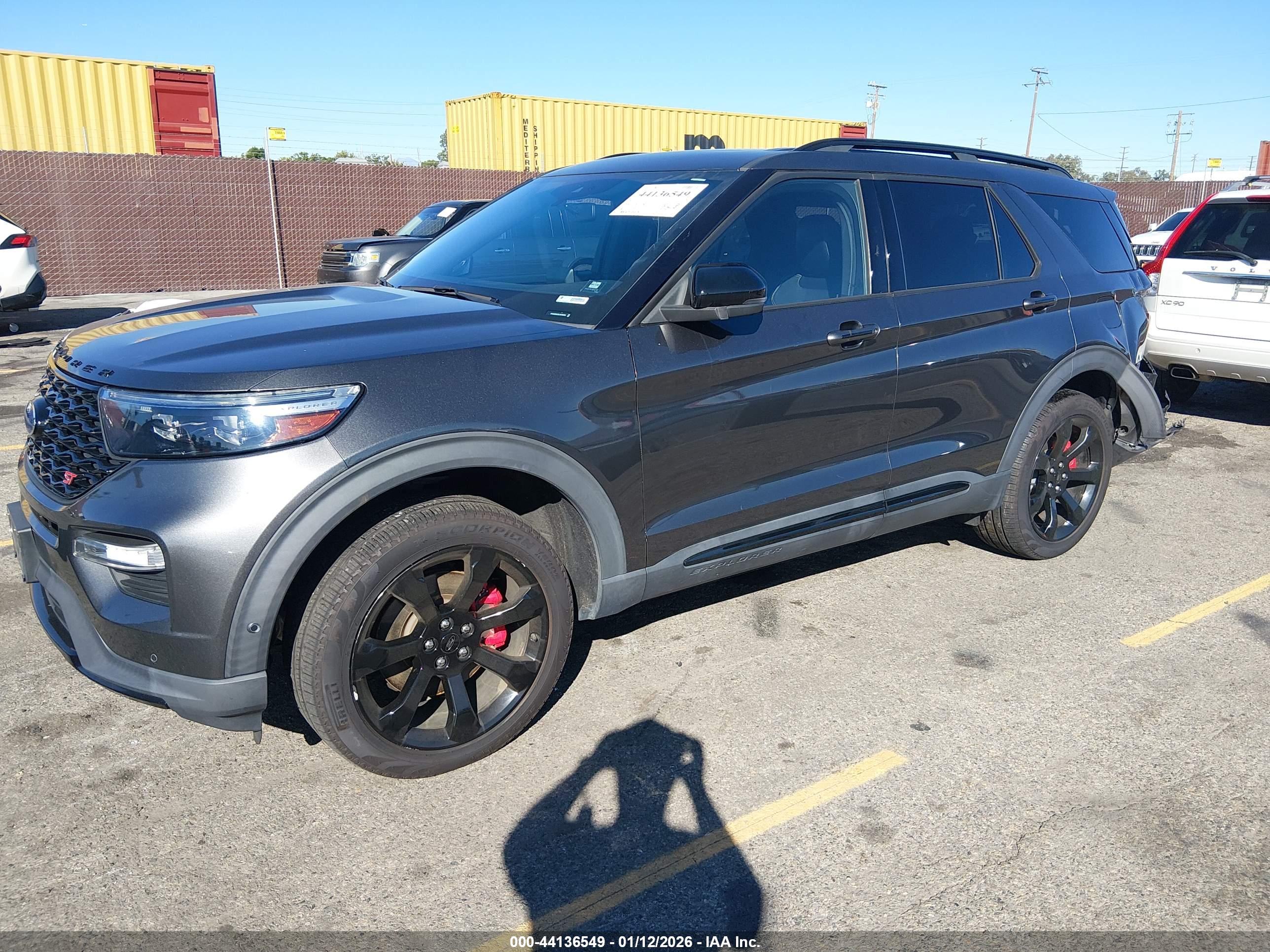 FORD EXPLORER image 2