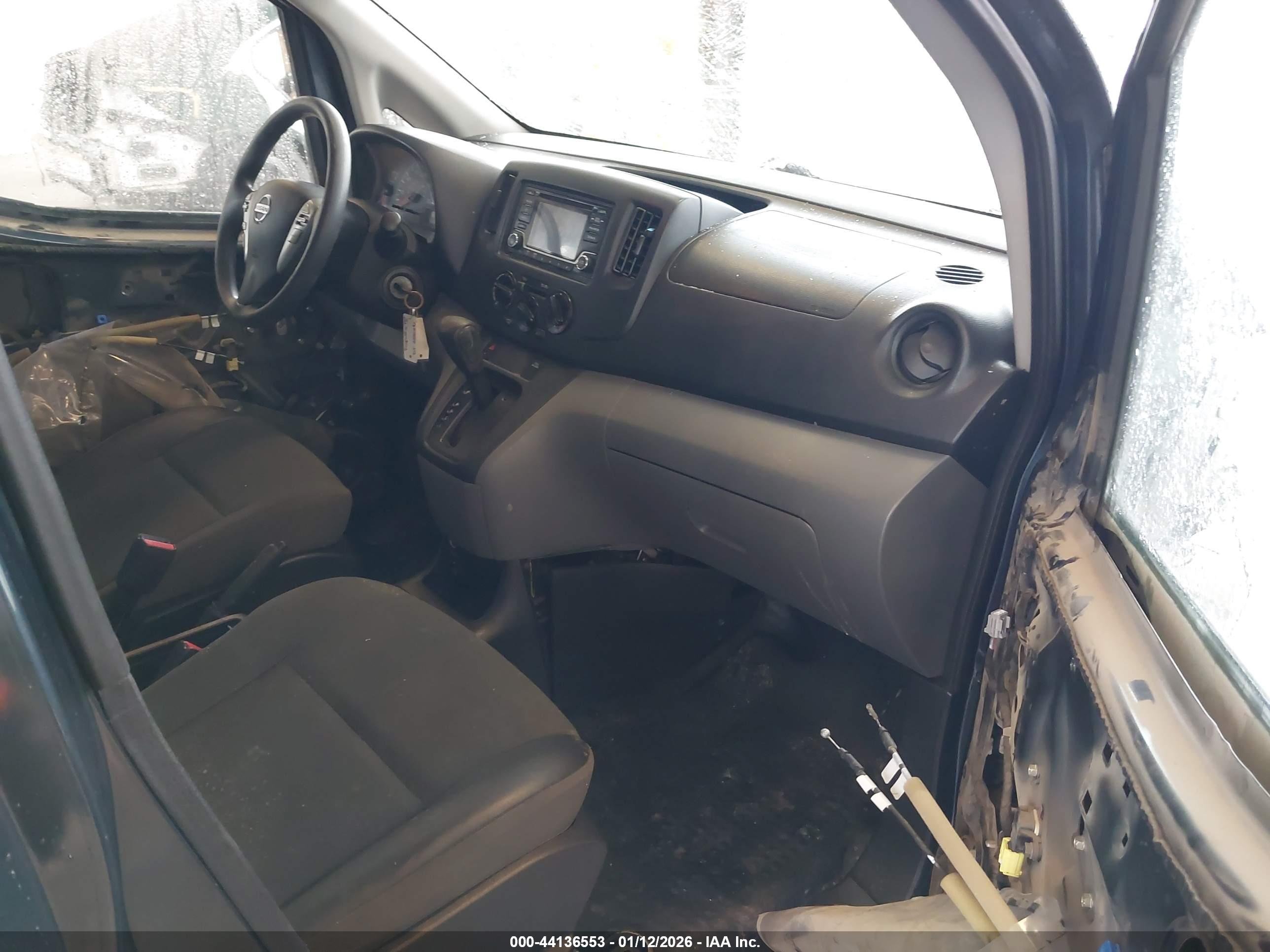 NISSAN NV200 image 5