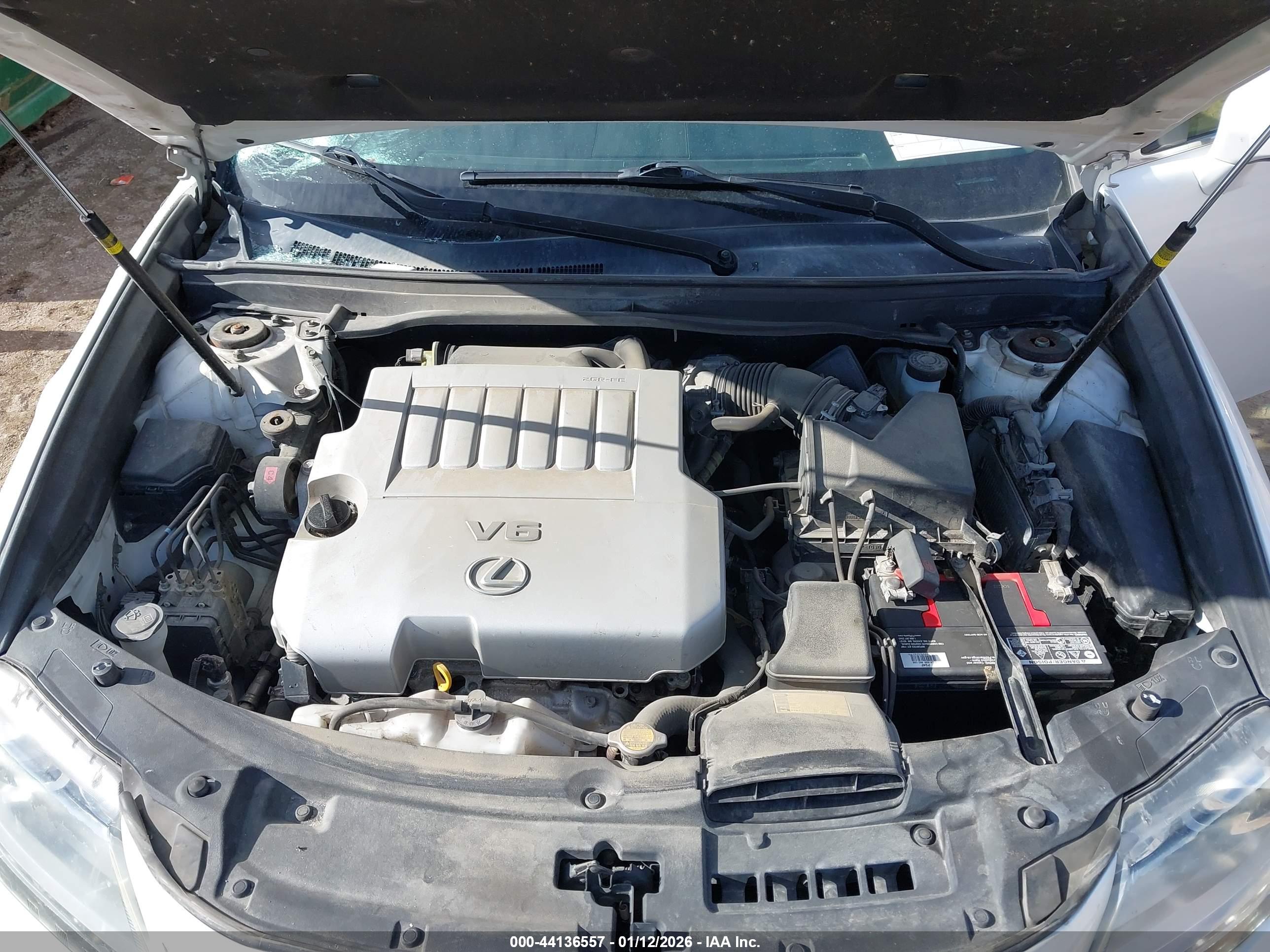 LEXUS ES image 10