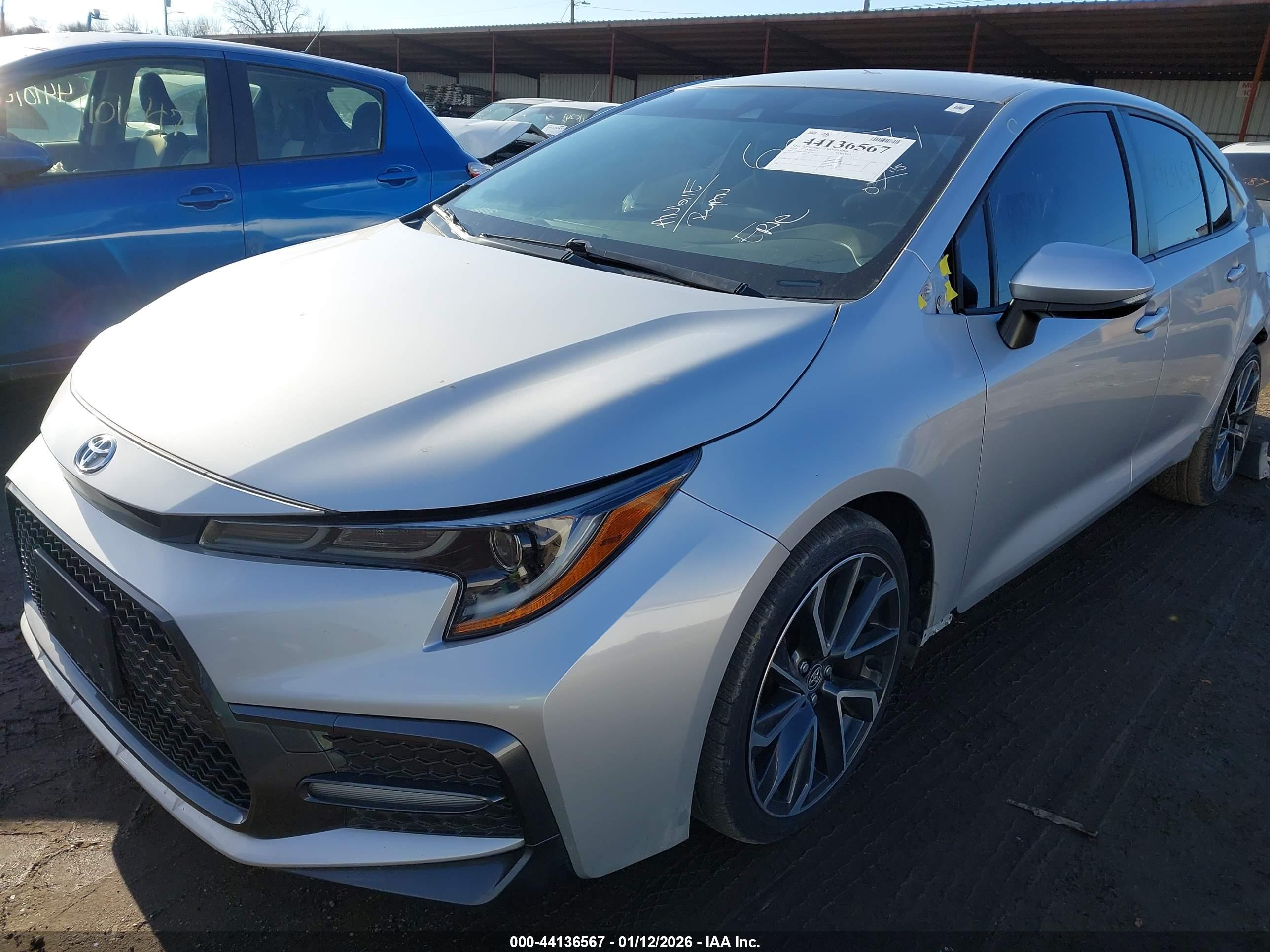 TOYOTA COROLLA image 2
