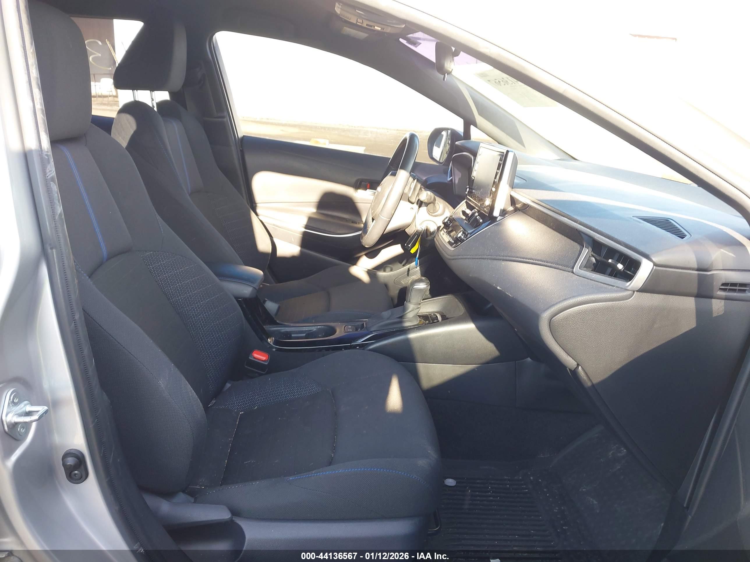 TOYOTA COROLLA image 5