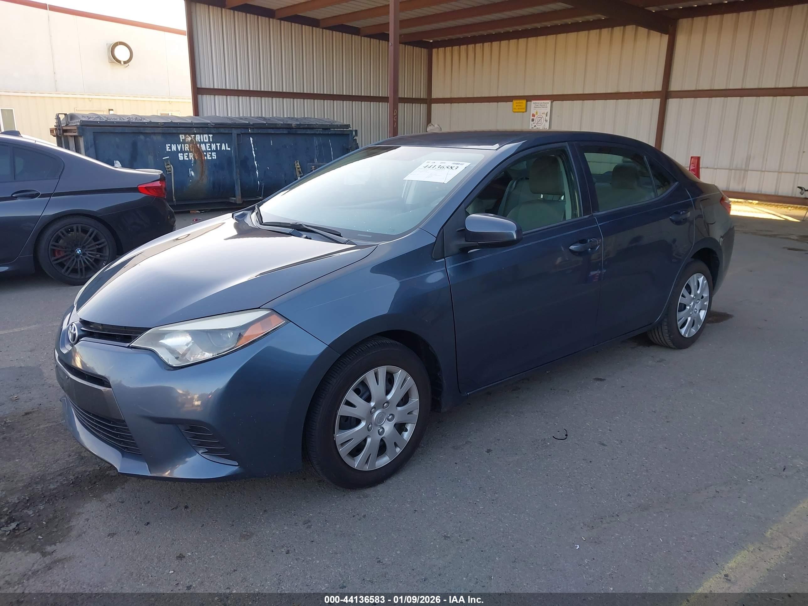 TOYOTA COROLLA image 2