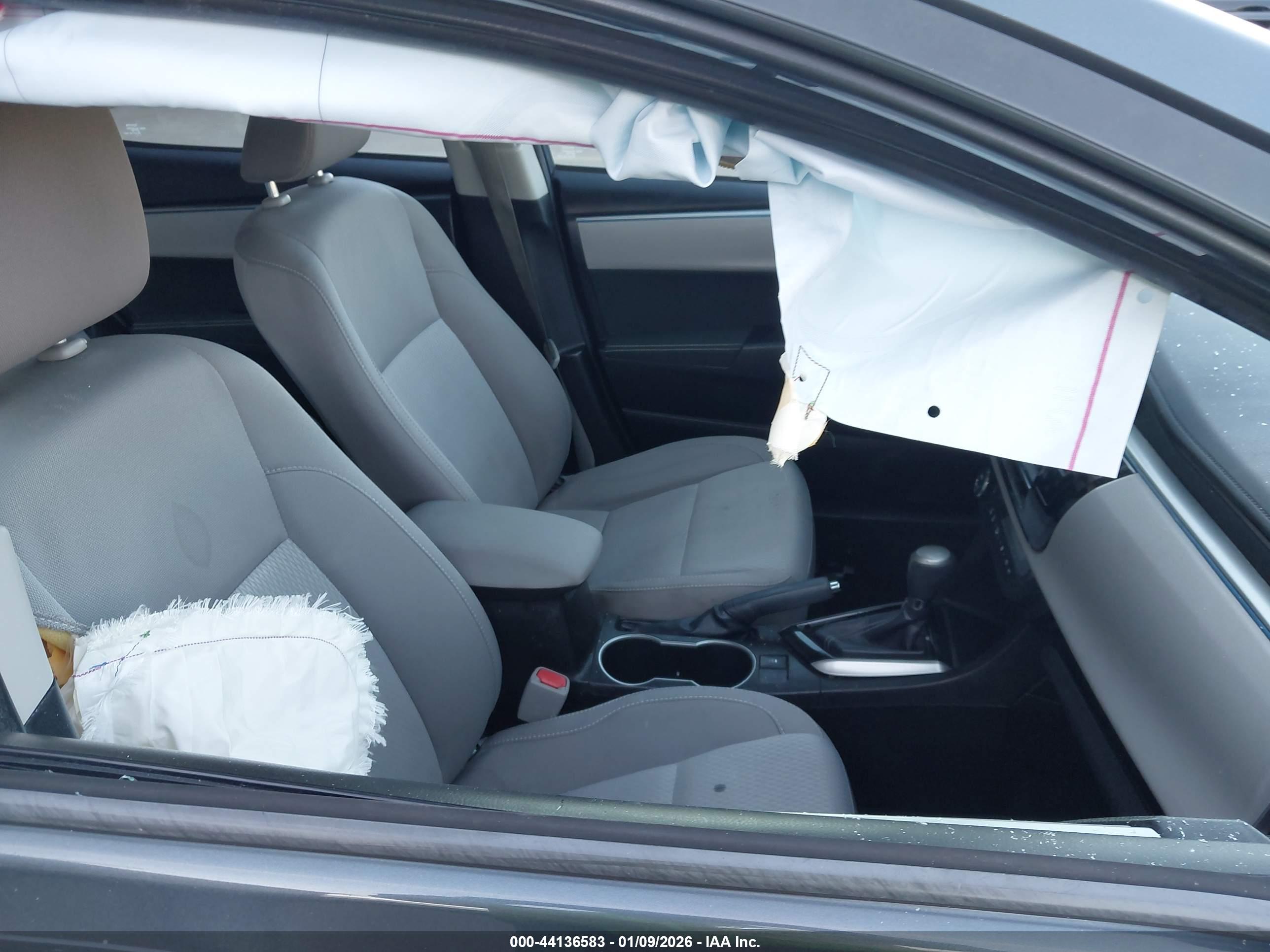 TOYOTA COROLLA image 5