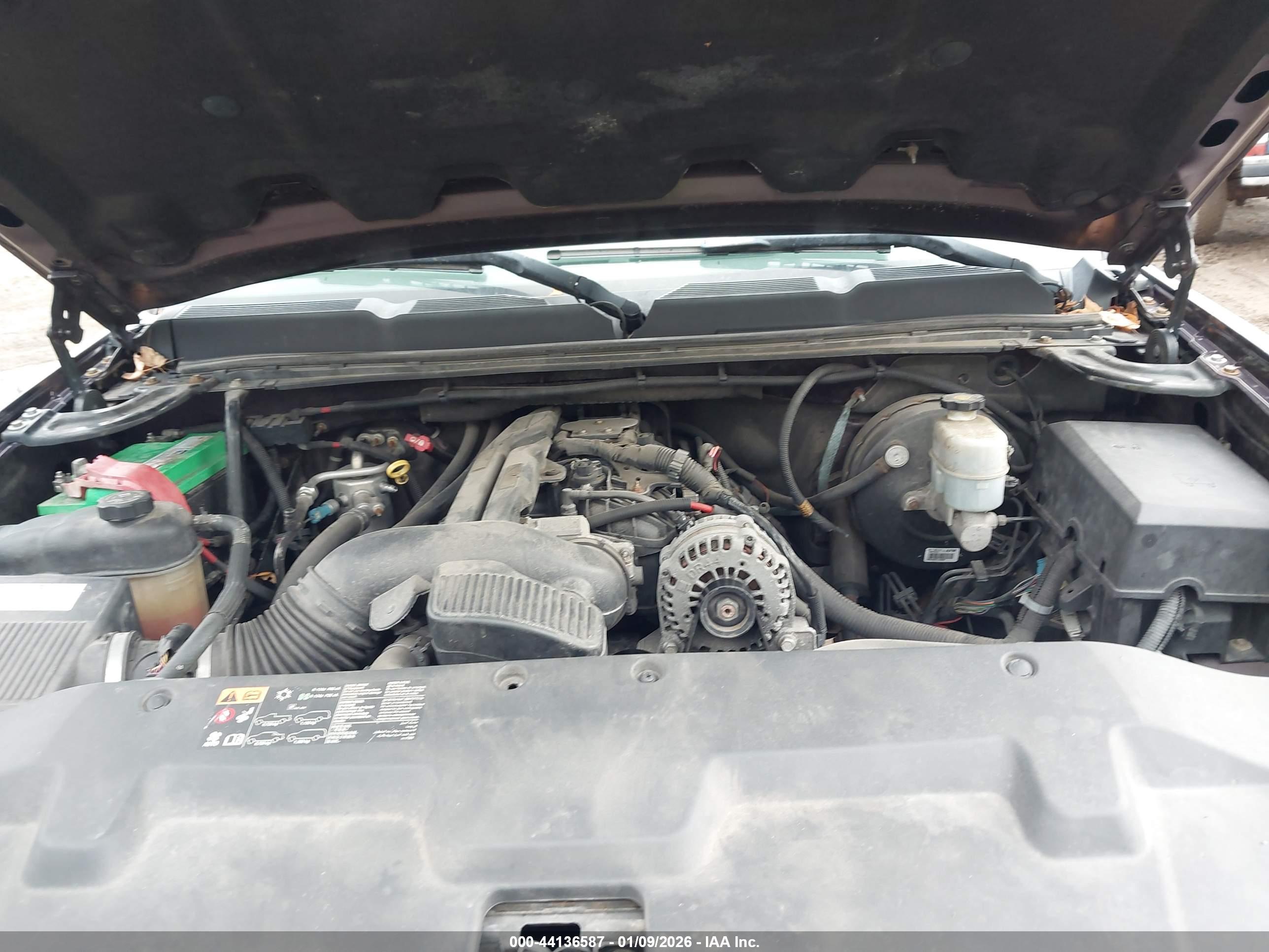 CHEVROLET SILVERADO image 10