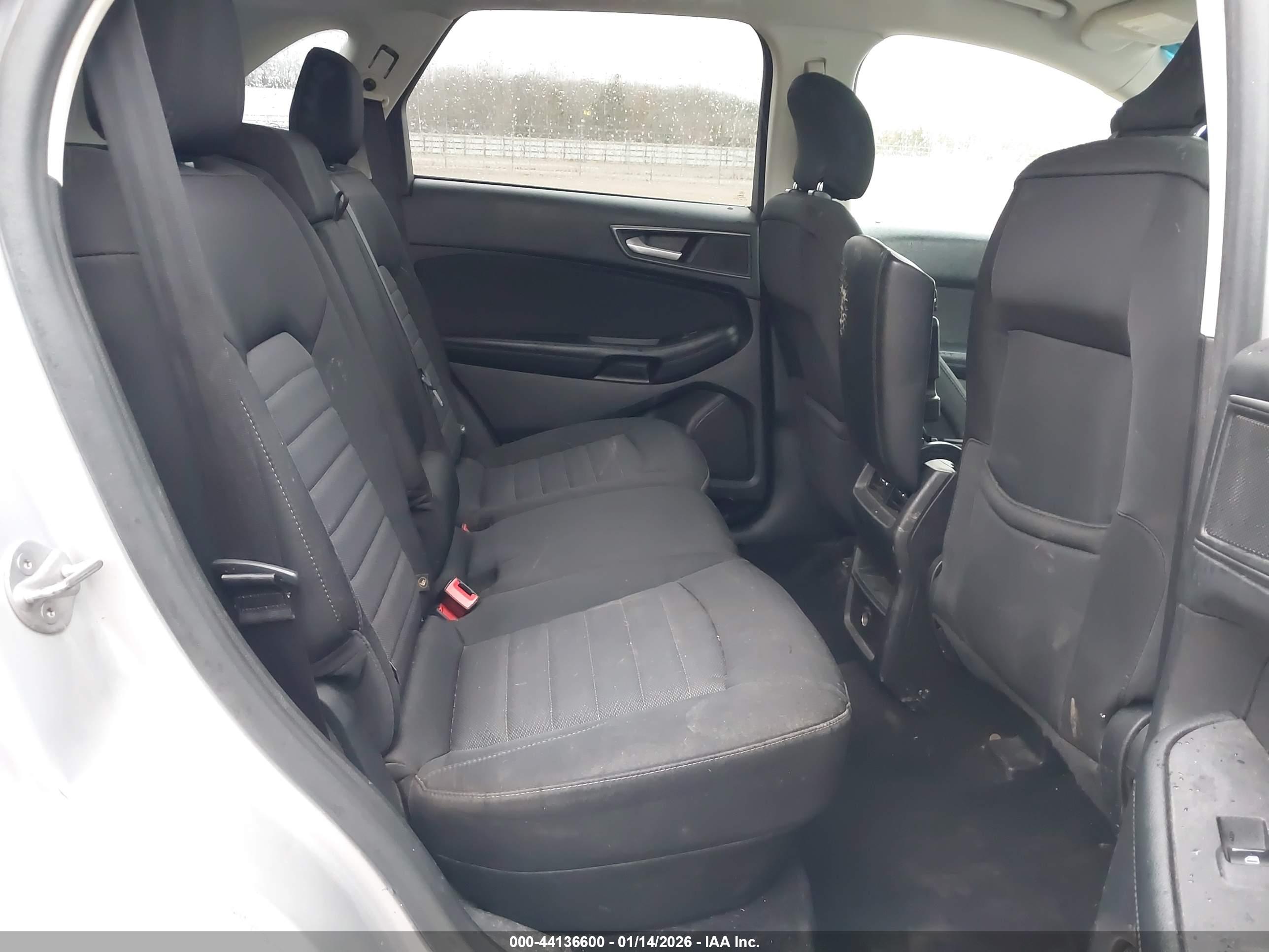 FORD EDGE image 8