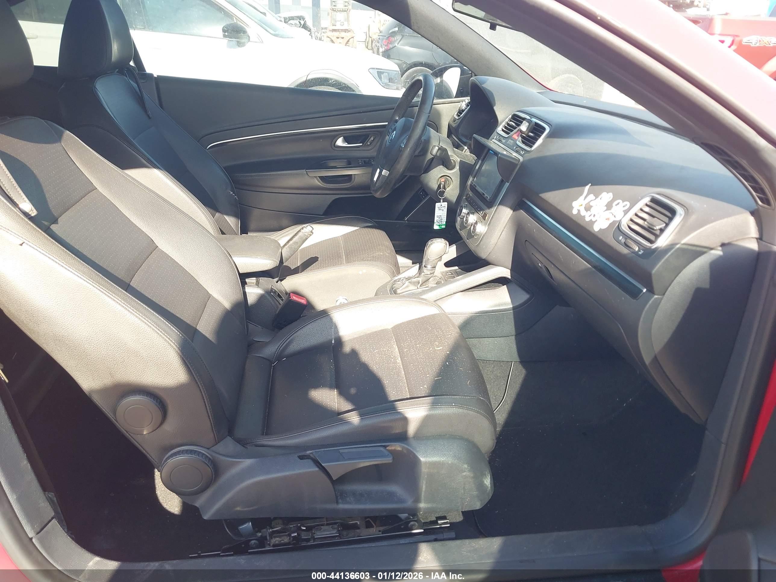 VOLKSWAGEN EOS image 5