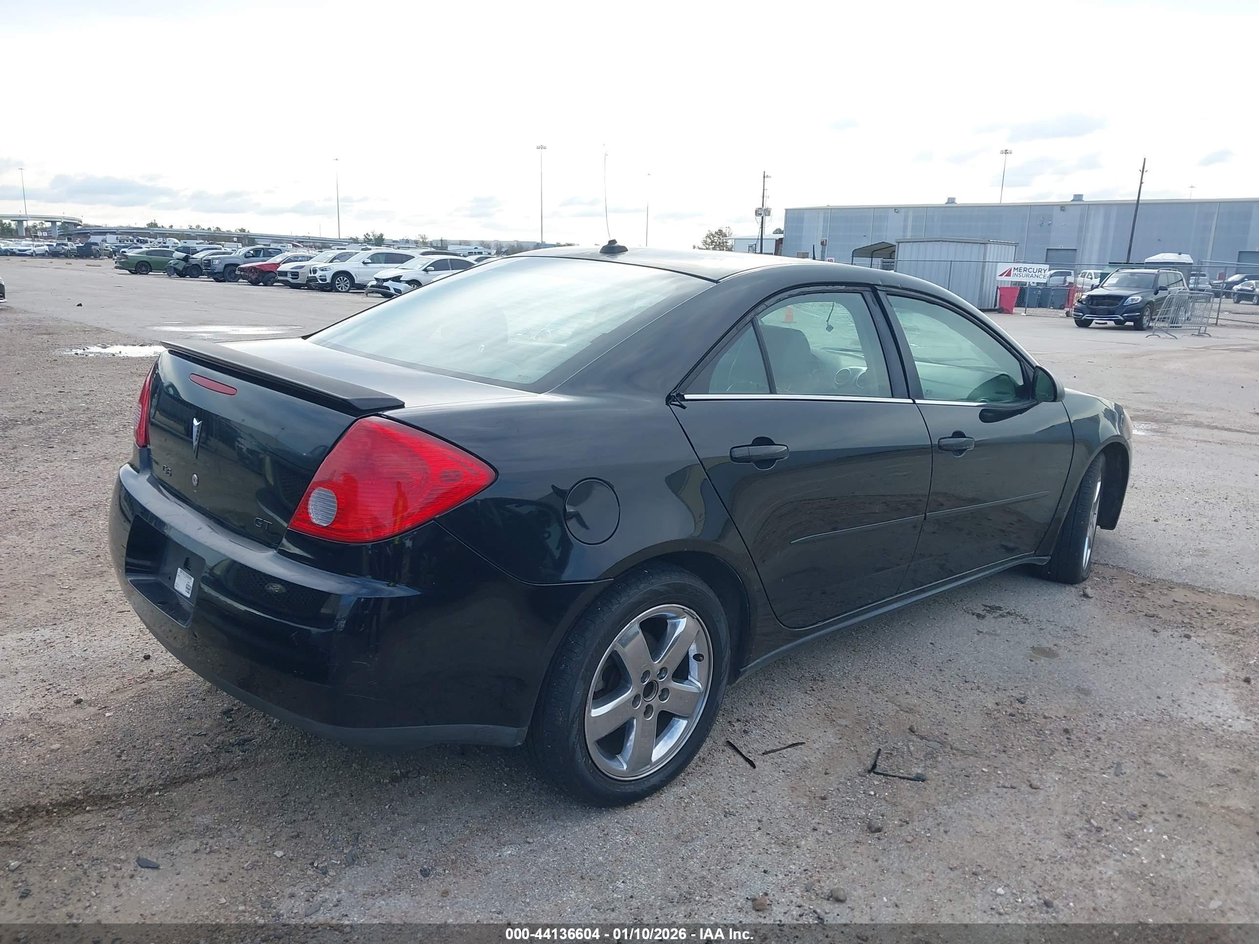 PONTIAC G6 image 4