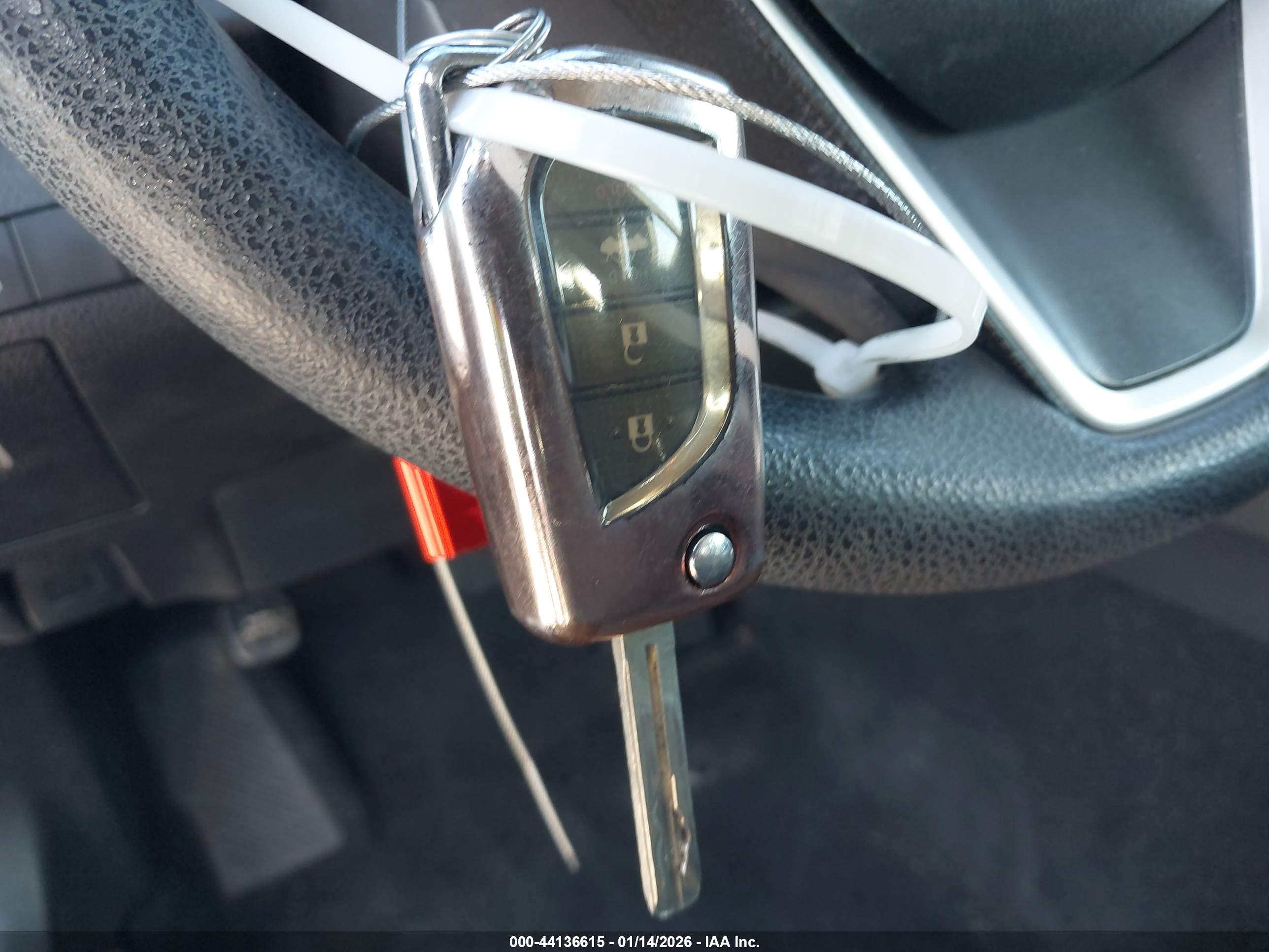 TOYOTA CAMRY image 11