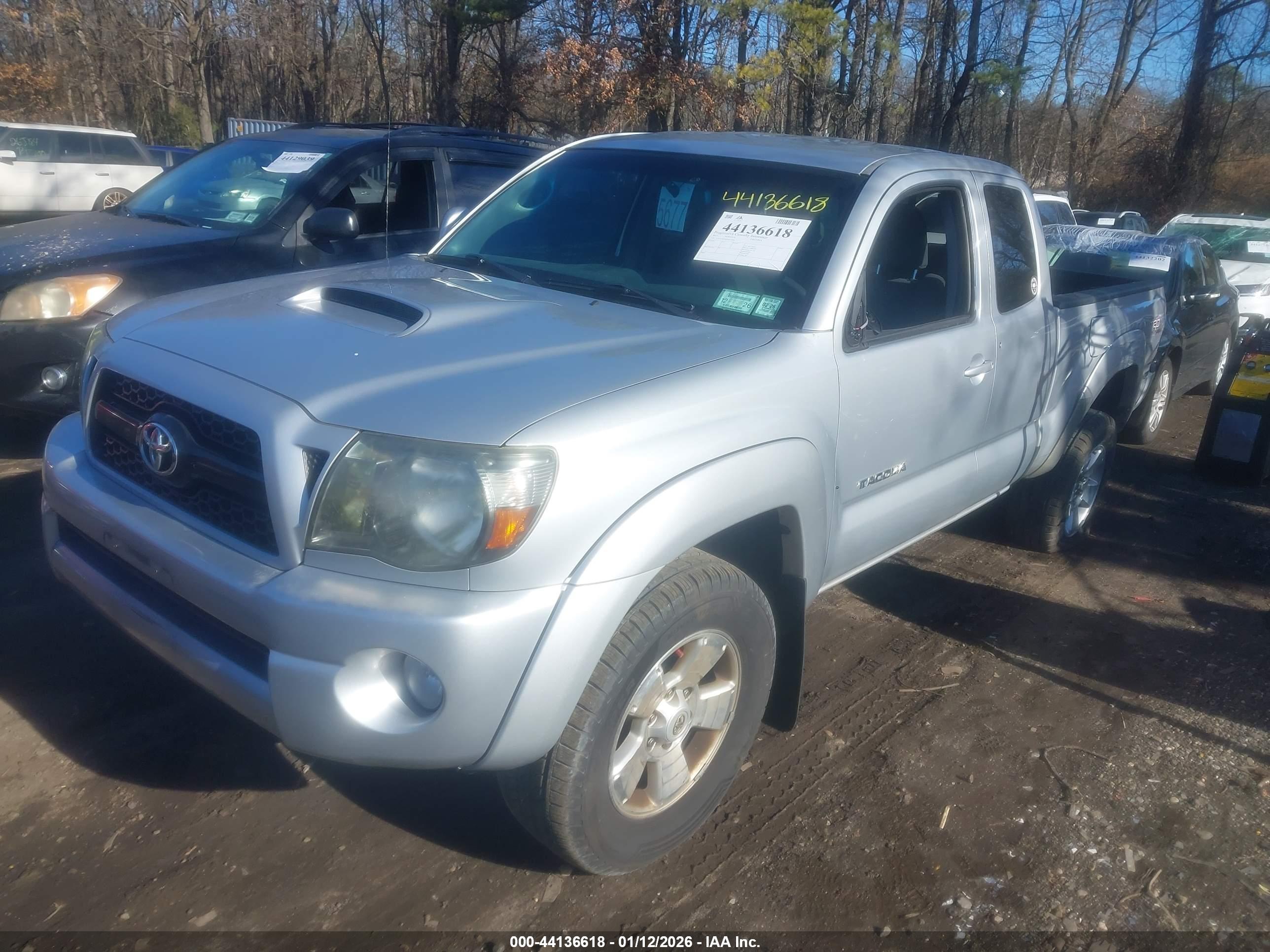TOYOTA TACOMA image 2