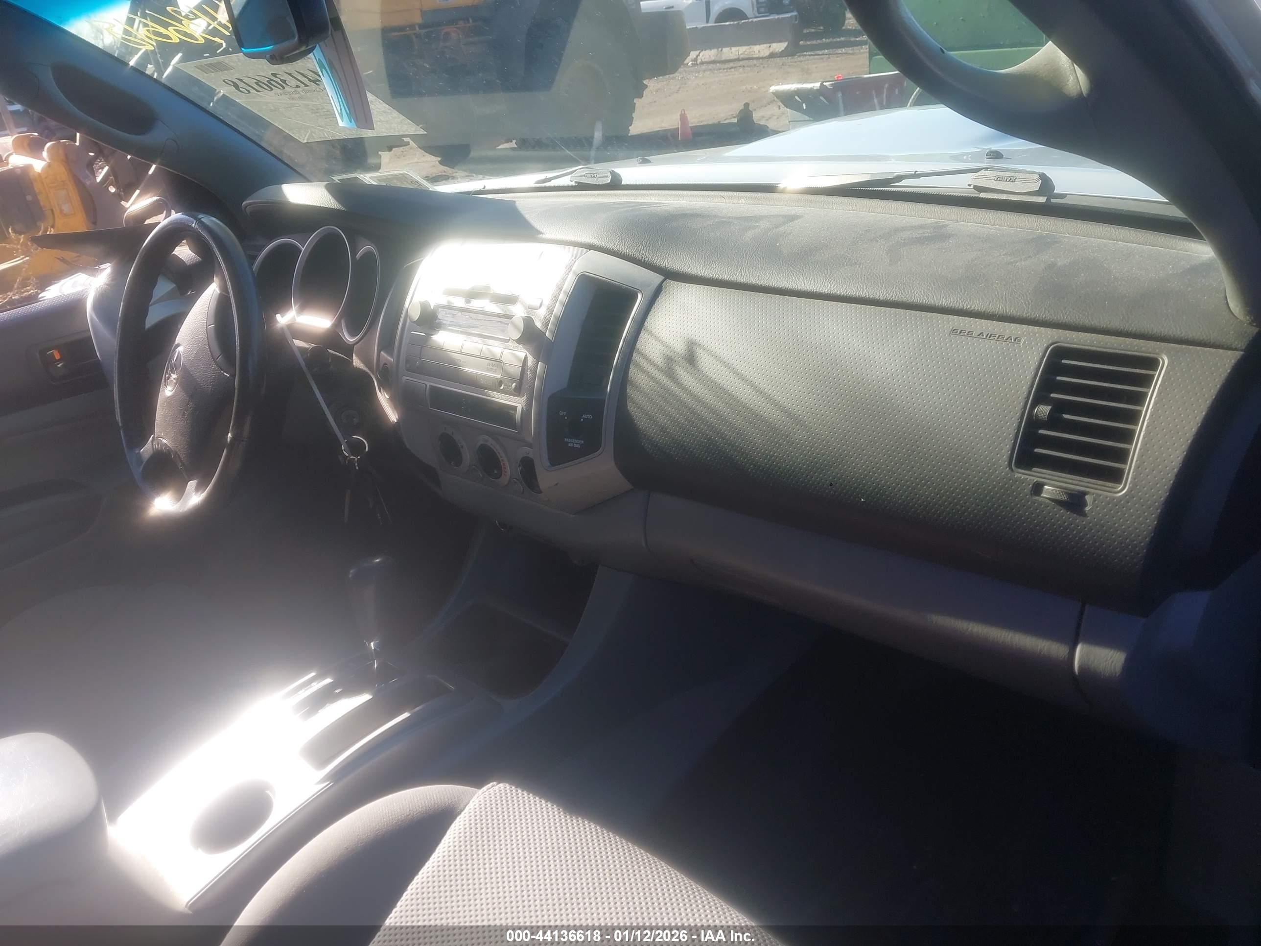 TOYOTA TACOMA image 5