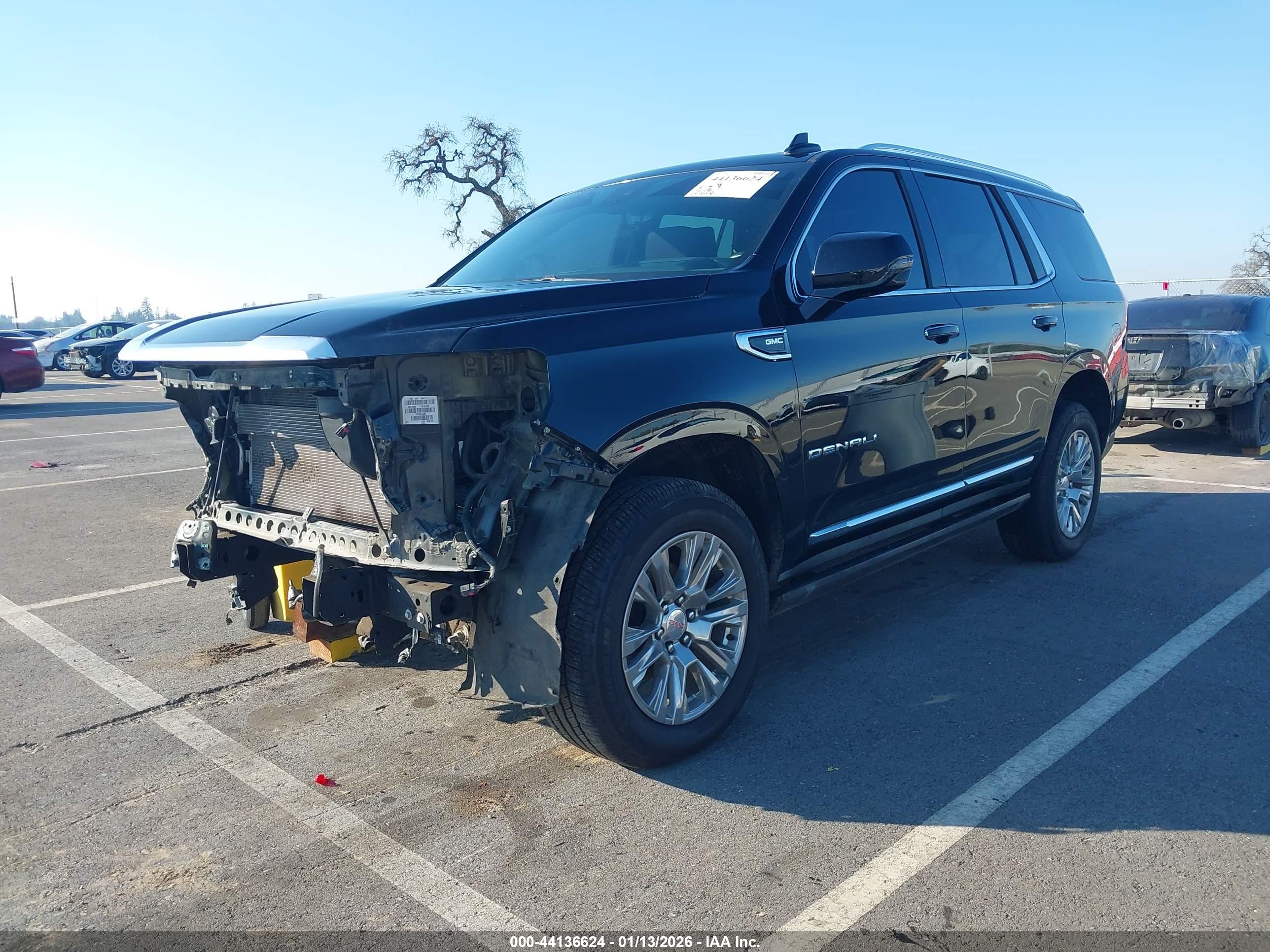 GMC YUKON image 2