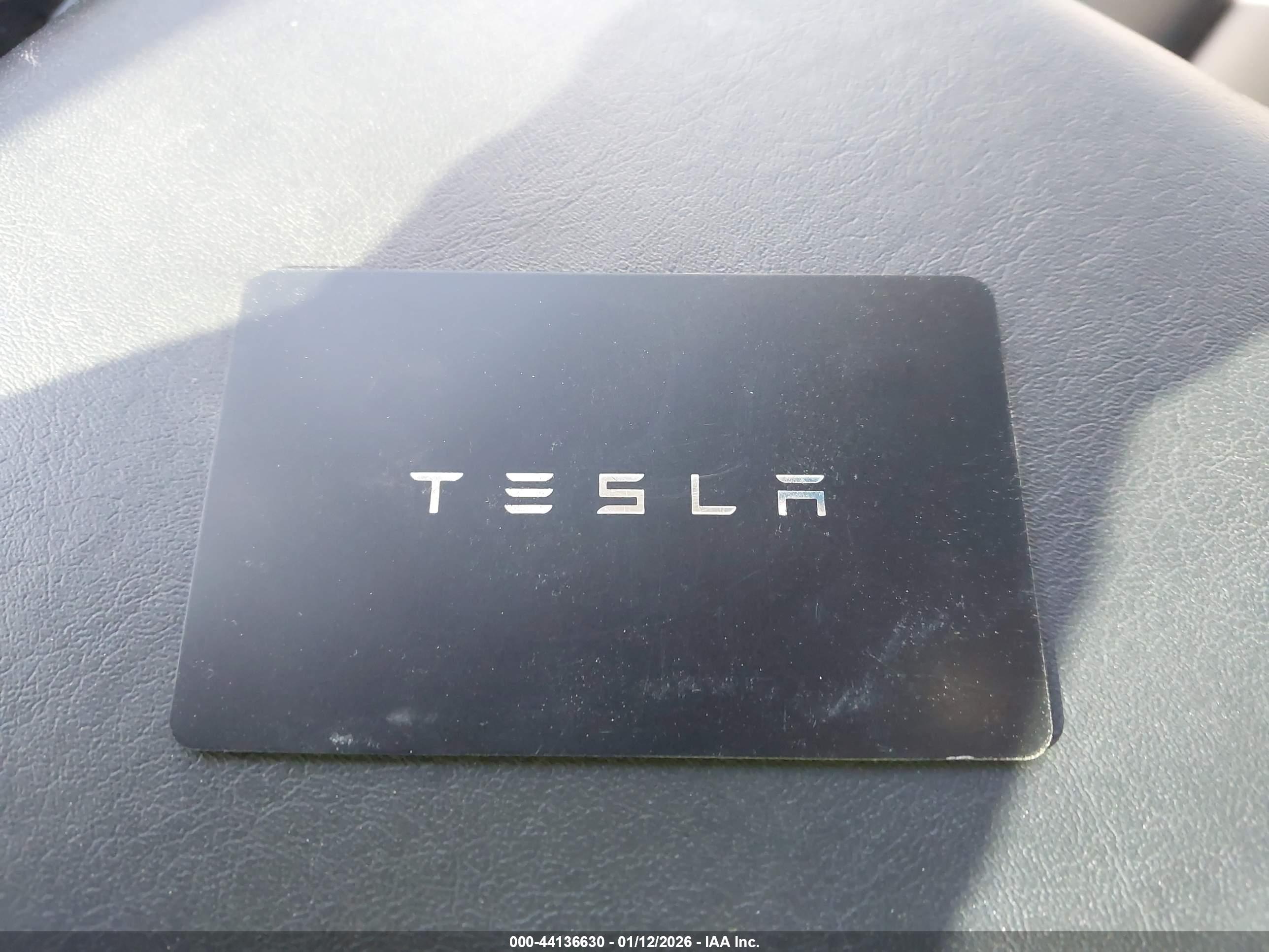 TESLA MODEL image 11