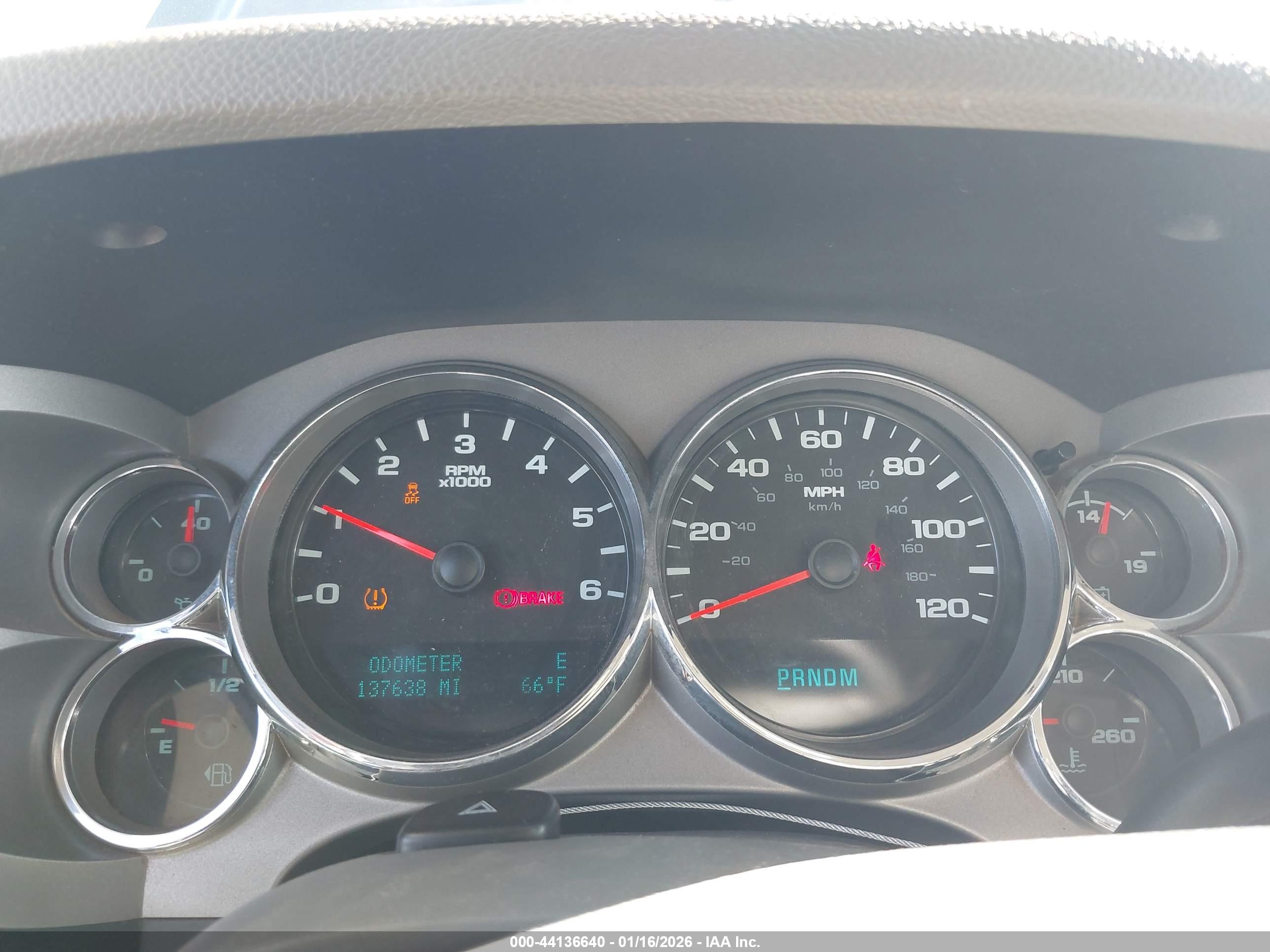 CHEVROLET SILVERADO image 7