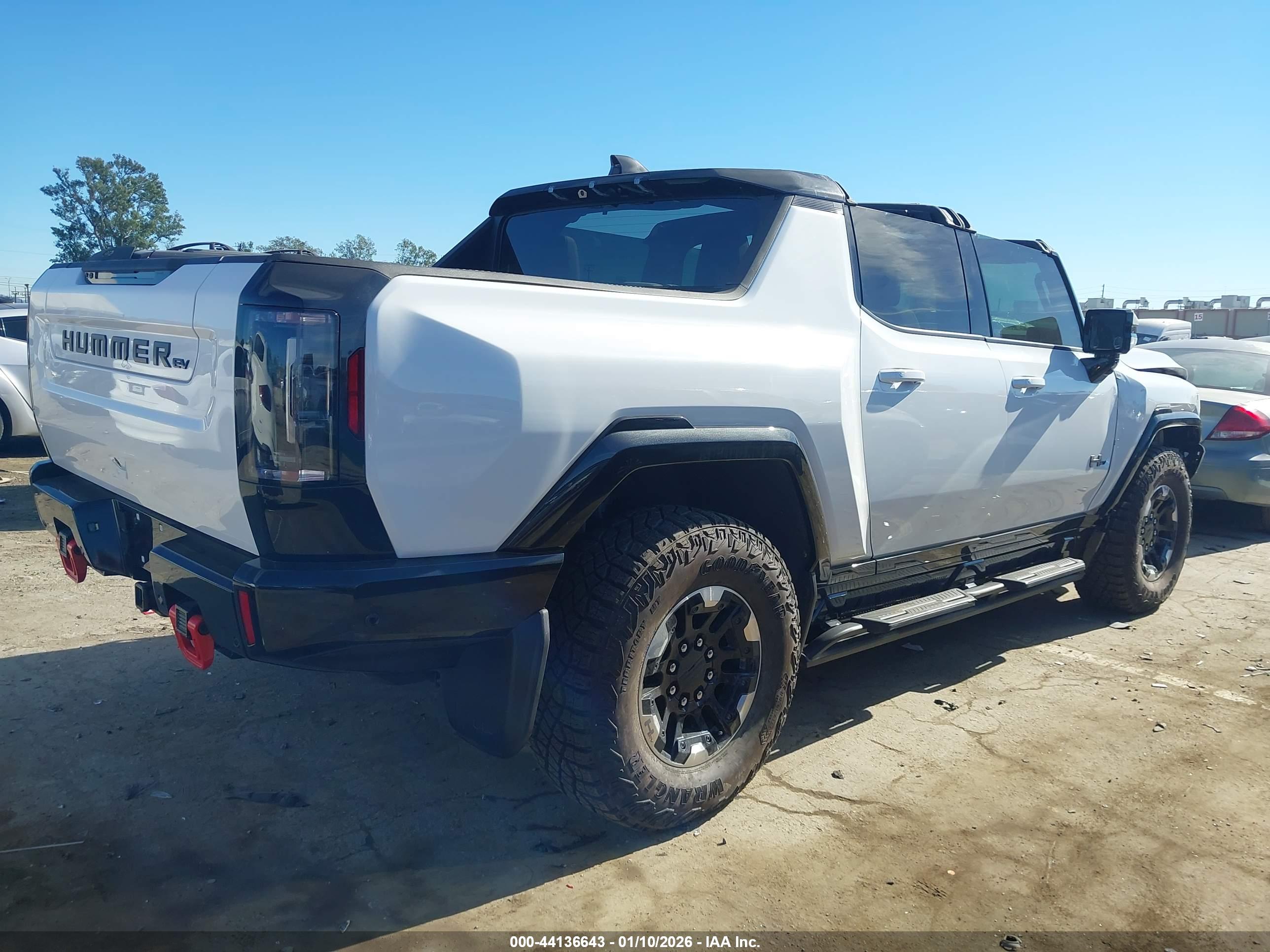 GMC HUMMER image 4