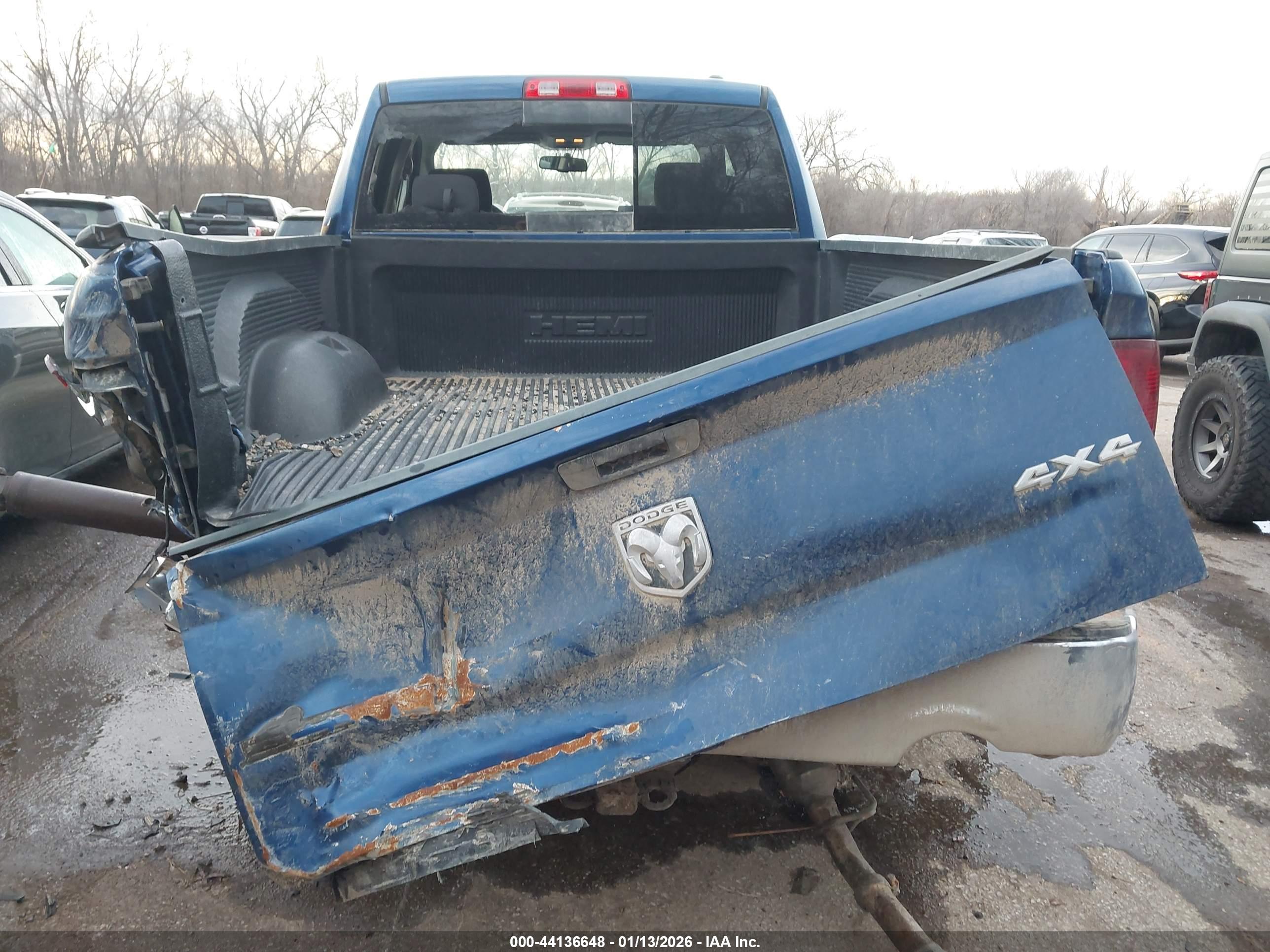 DODGE RAM image 6