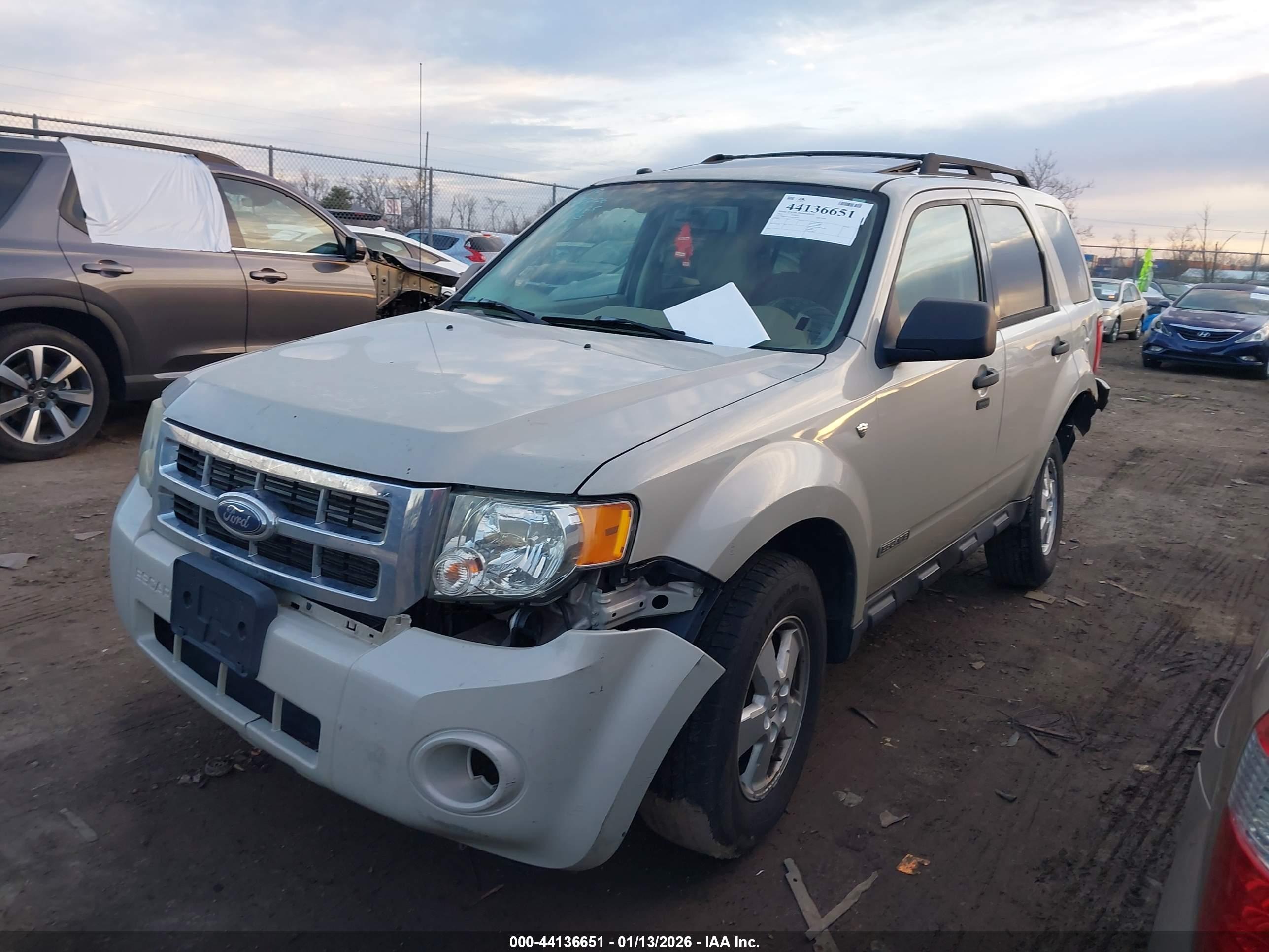 FORD ESCAPE image 2