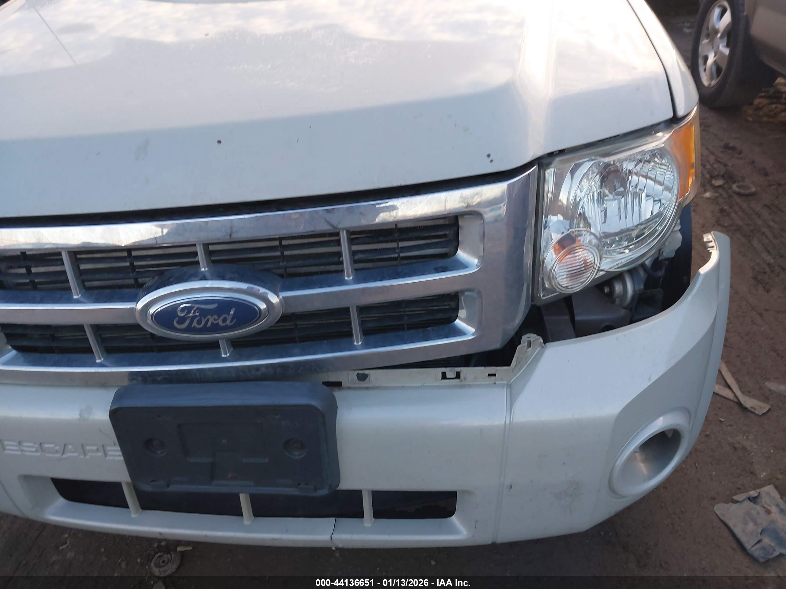 FORD ESCAPE image 6