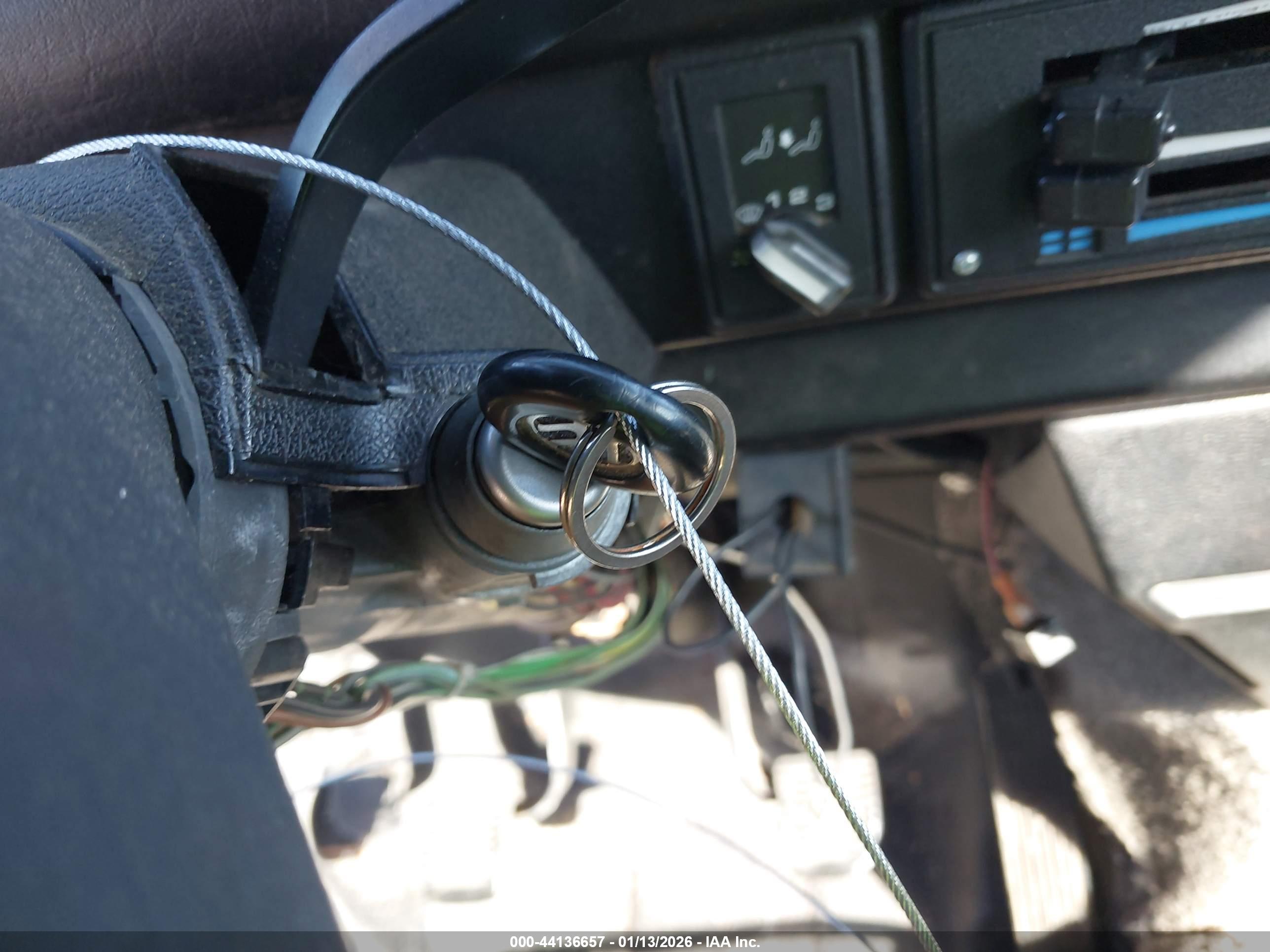 VOLKSWAGEN VANAGON image 11