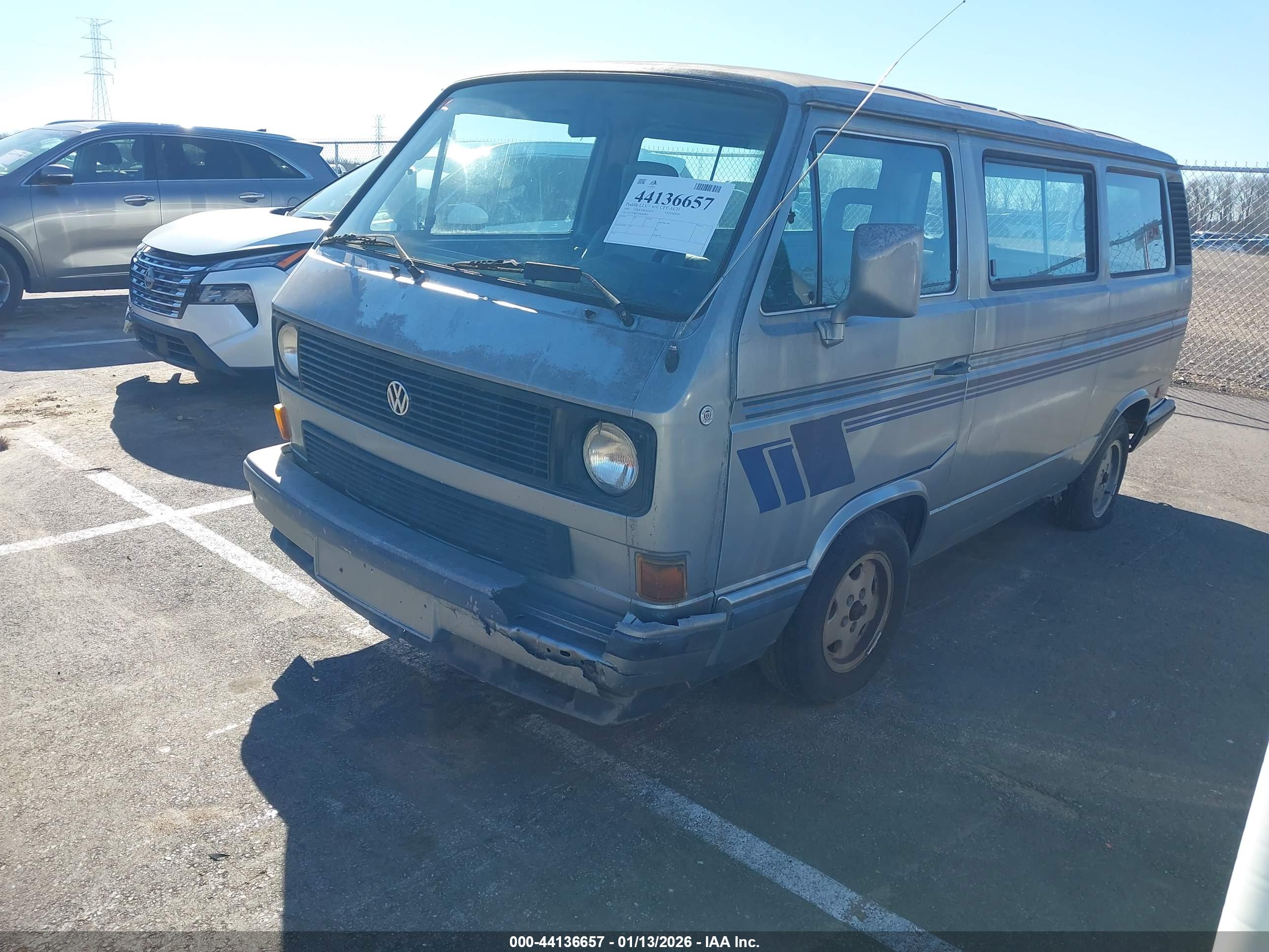 VOLKSWAGEN VANAGON image 2