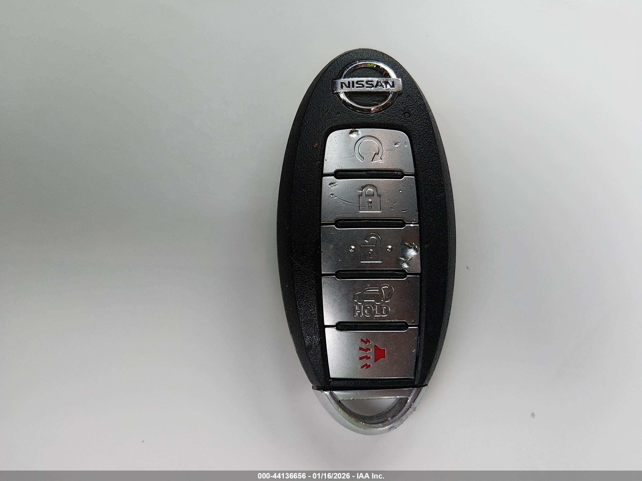 NISSAN ROGUE image 11