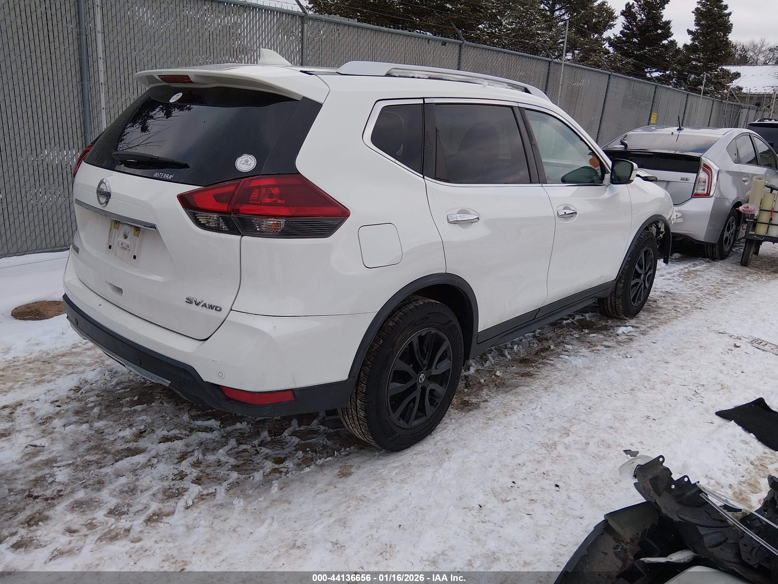 NISSAN ROGUE image 4