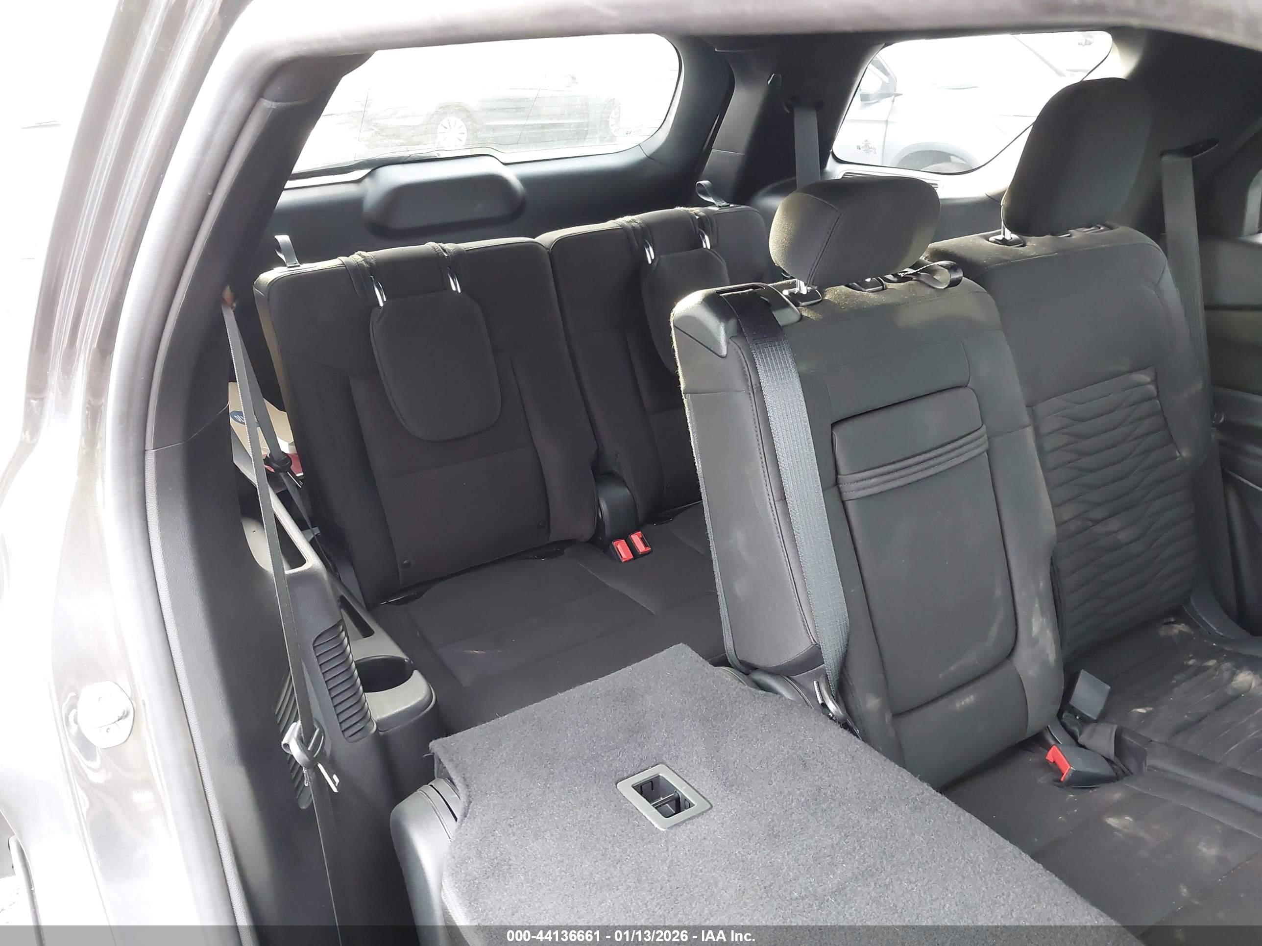 FORD EXPLORER image 8