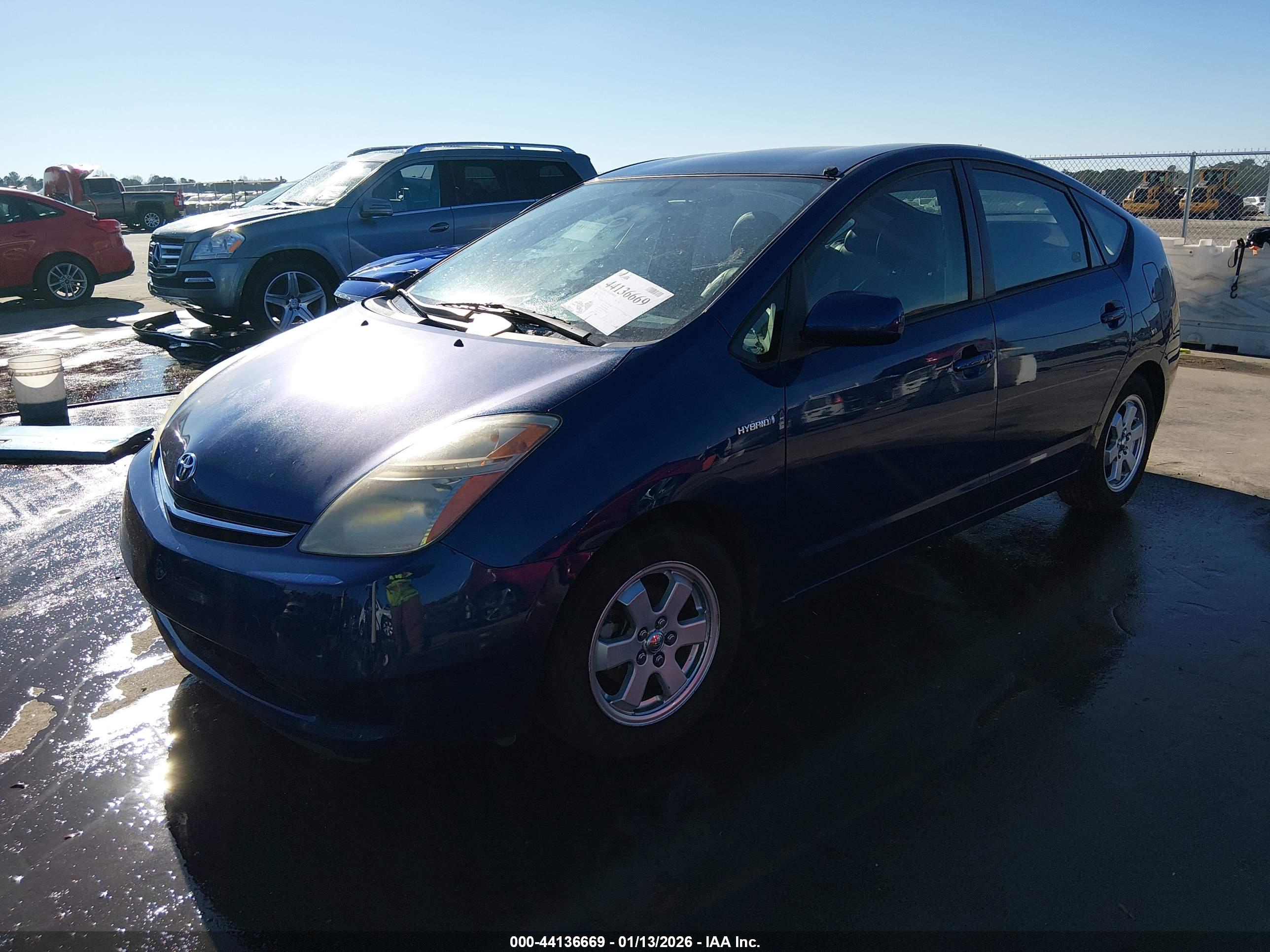 TOYOTA PRIUS image 2
