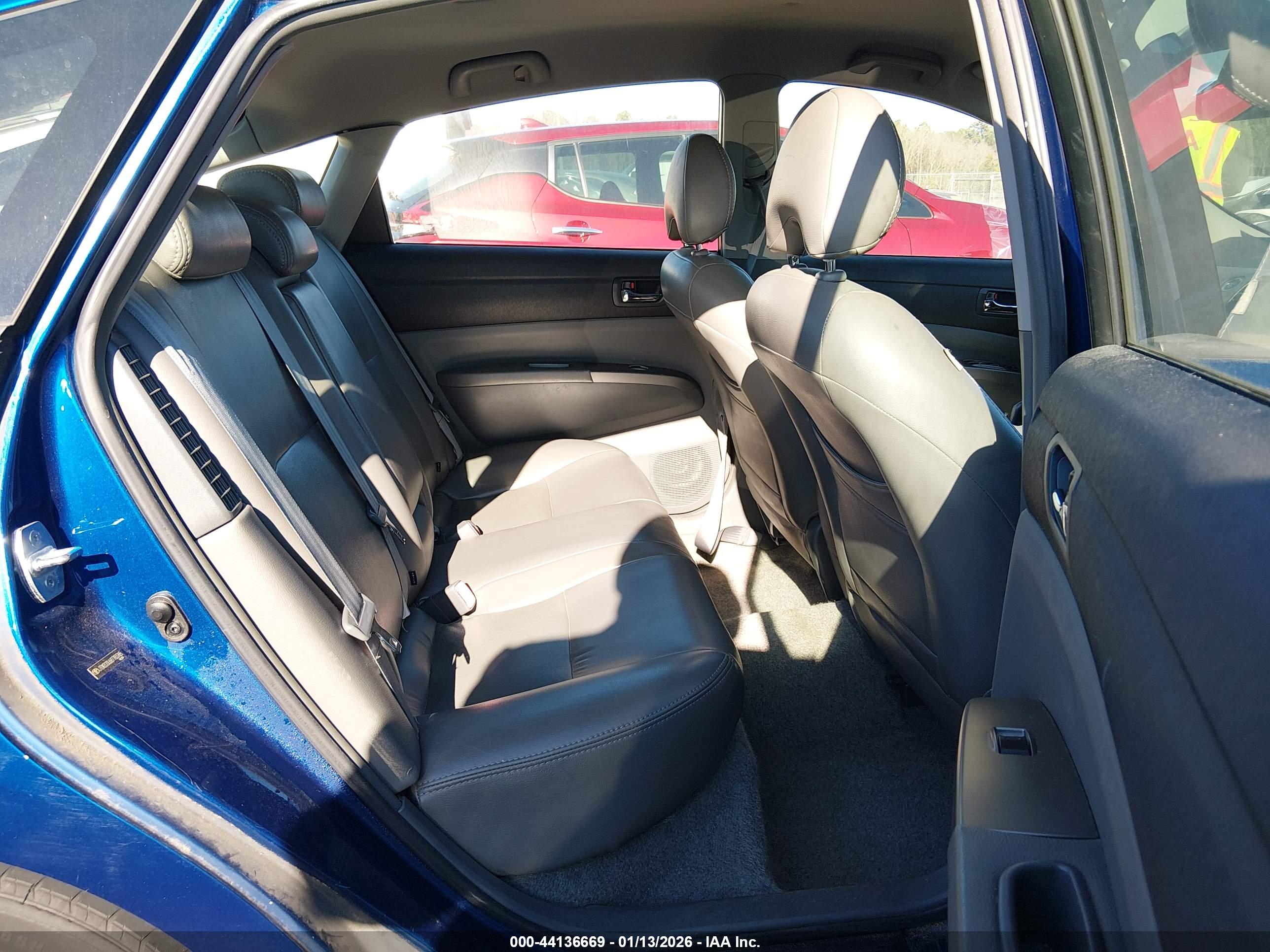 TOYOTA PRIUS image 8