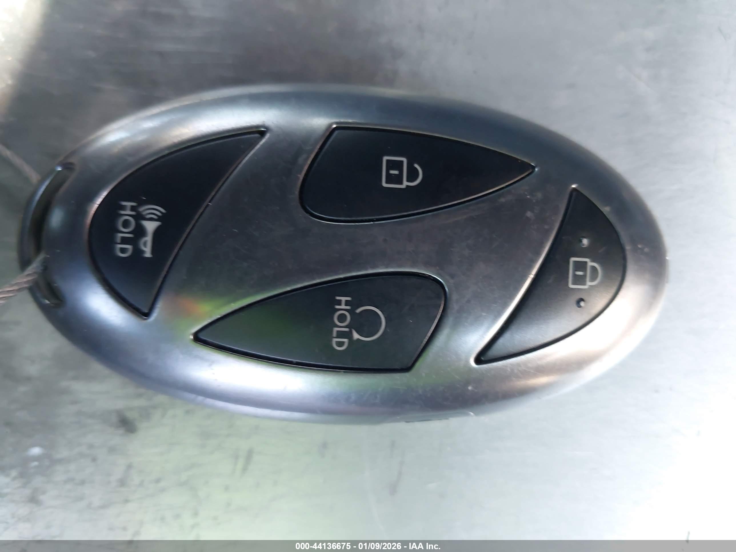 HYUNDAI ELANTRA image 11