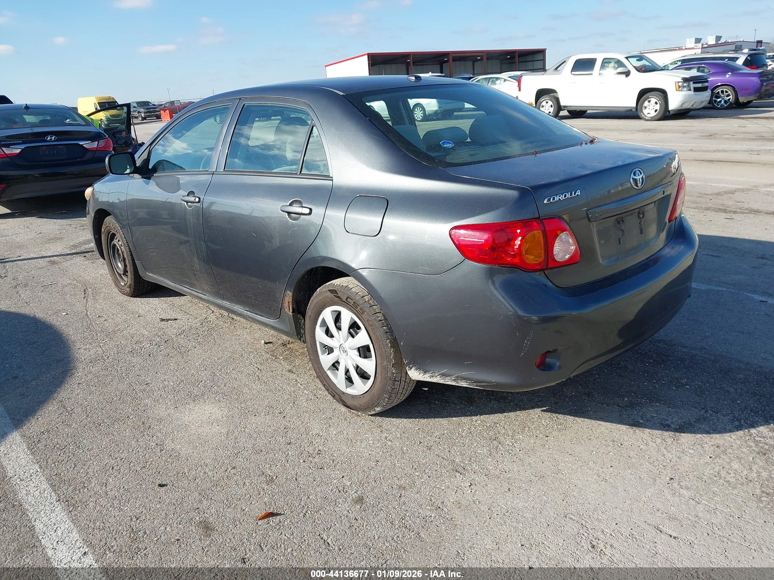 TOYOTA COROLLA image 3