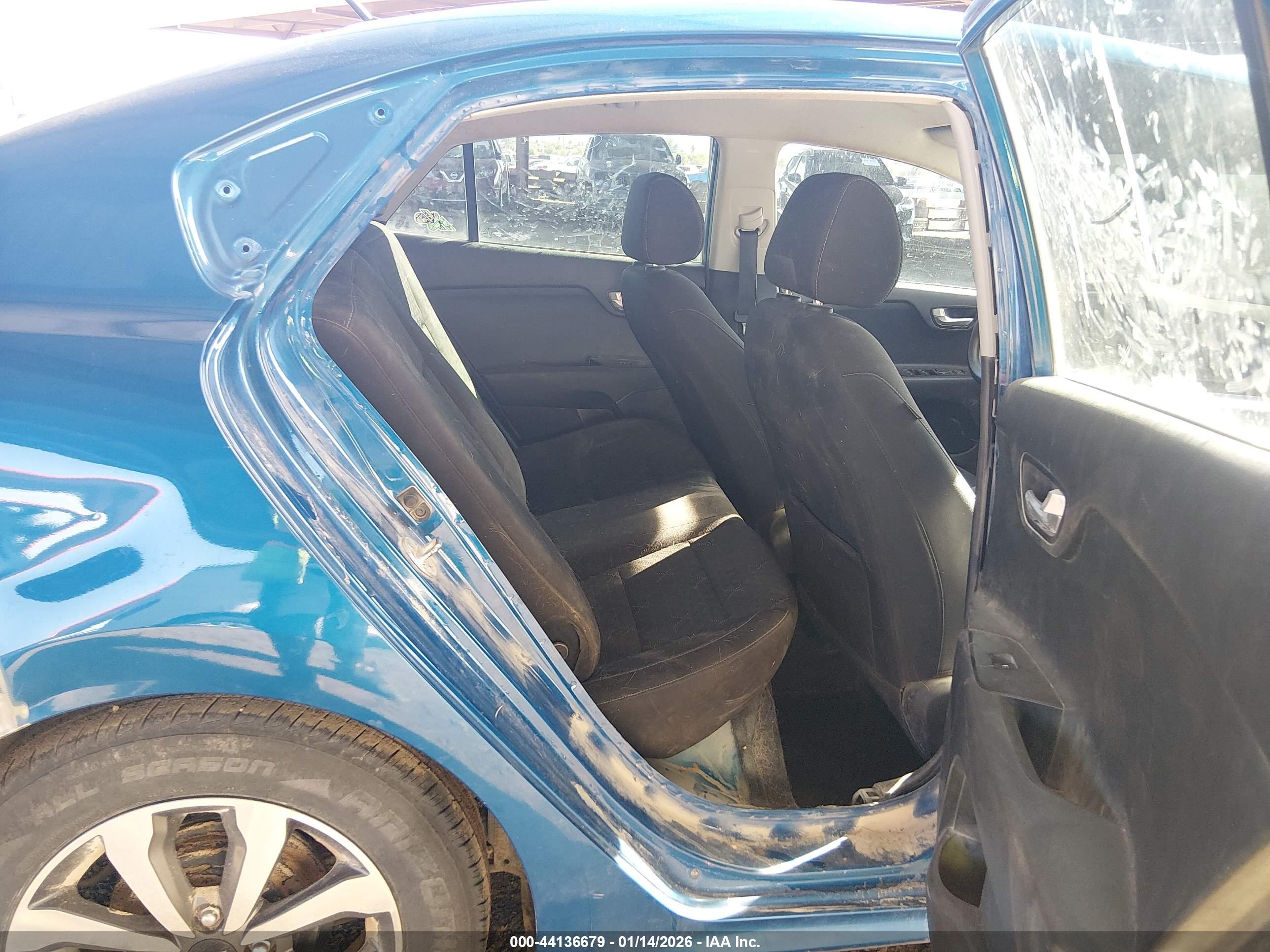 KIA RIO image 8
