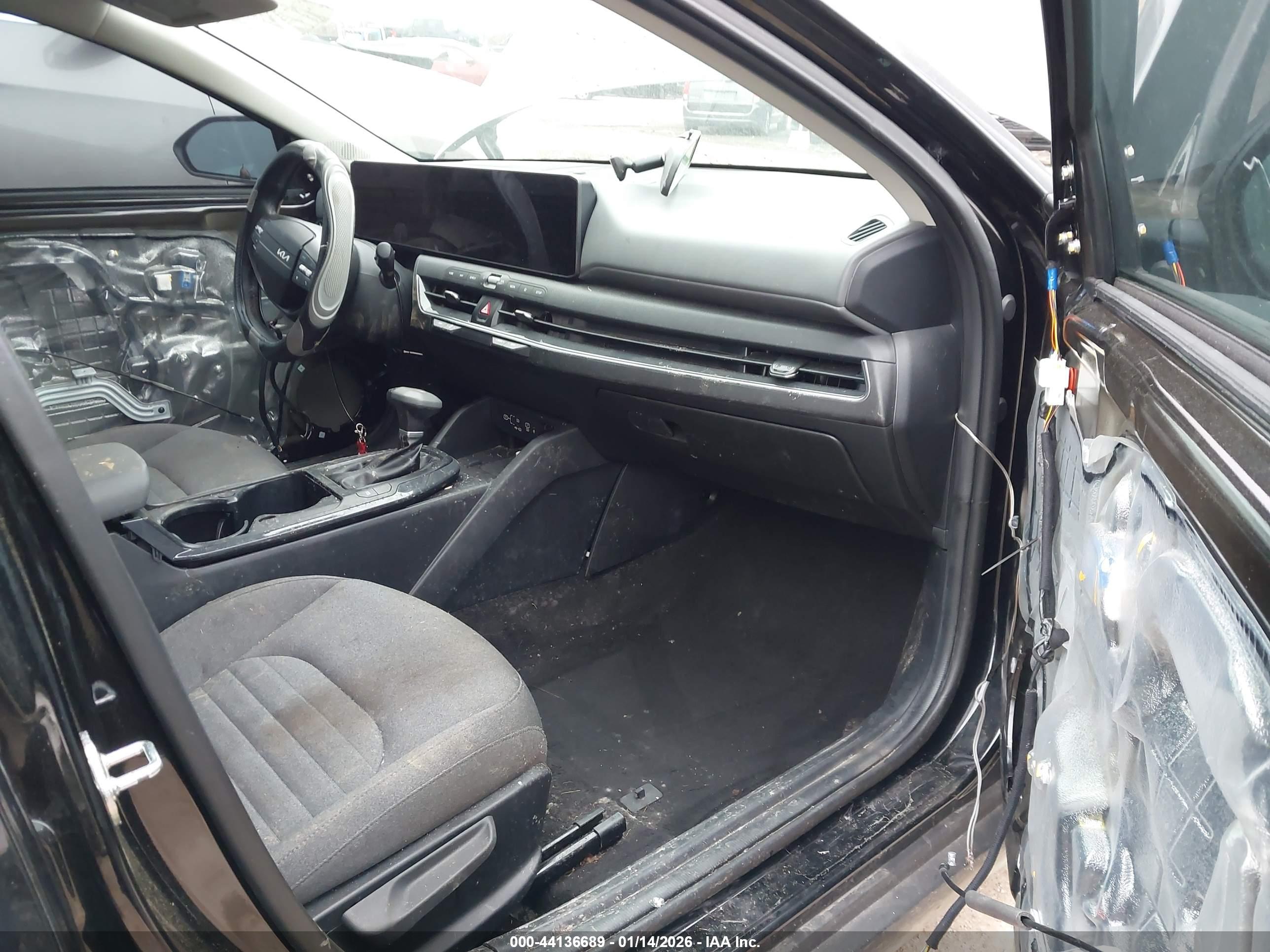 KIA K4 image 5