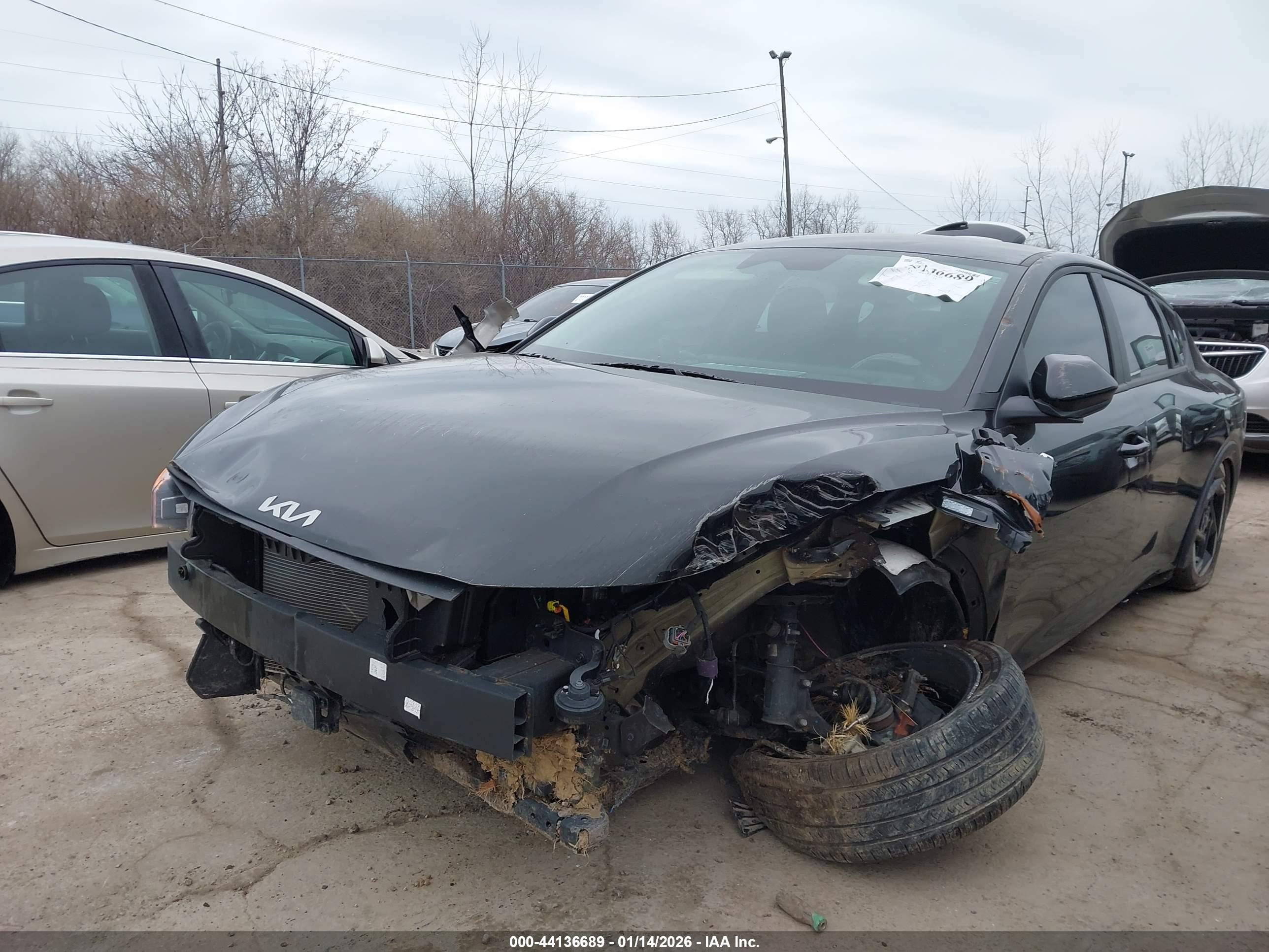 KIA K4 image 6