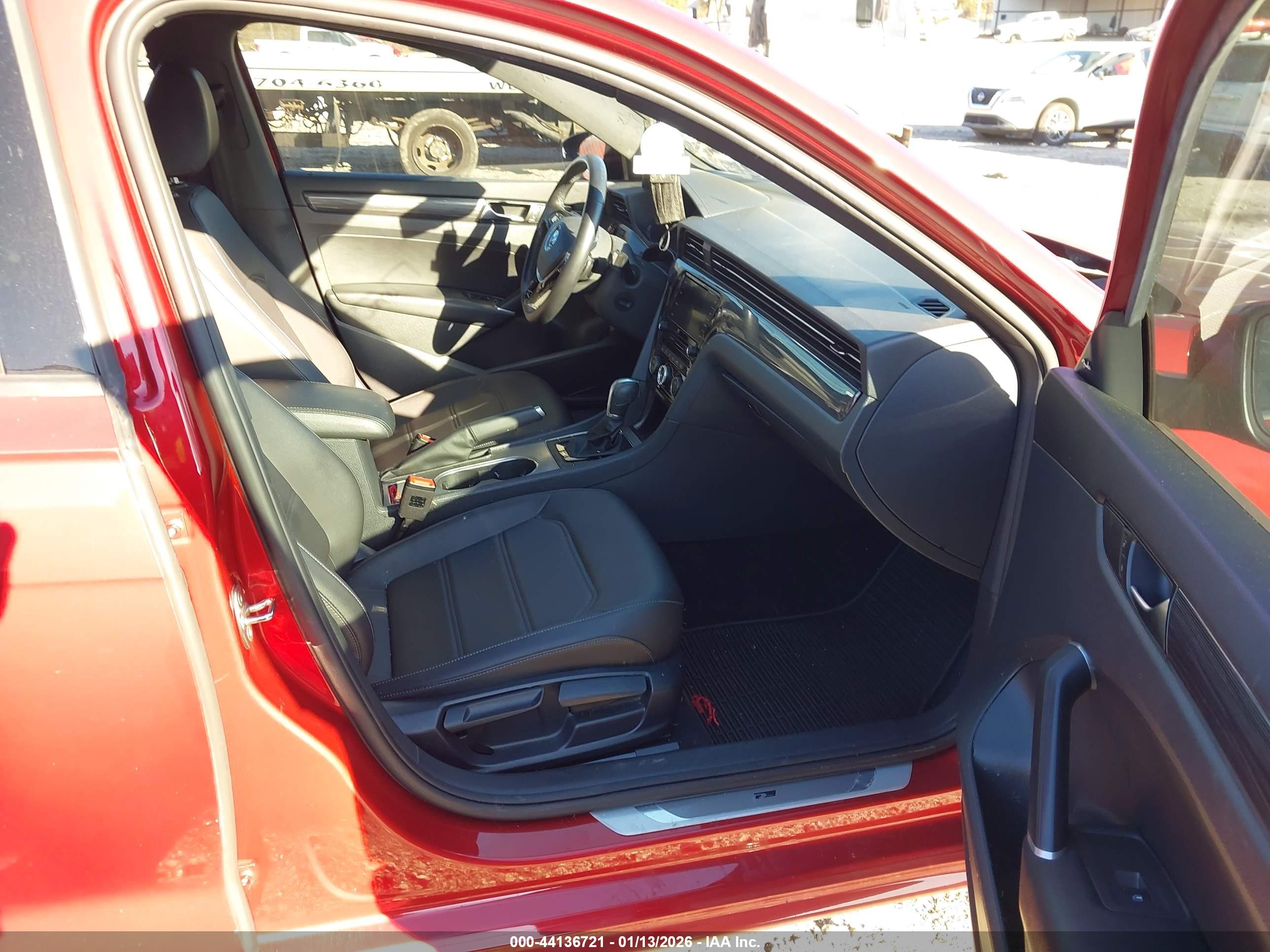 VOLKSWAGEN PASSAT image 5