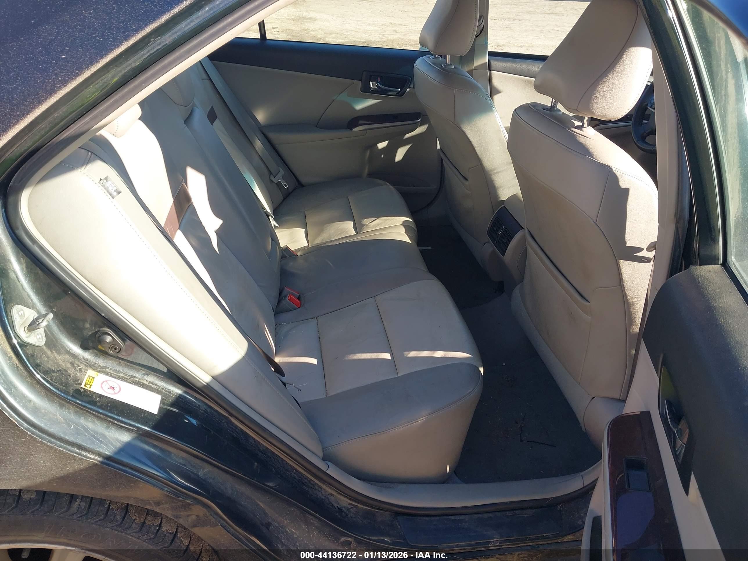 TOYOTA CAMRY image 8