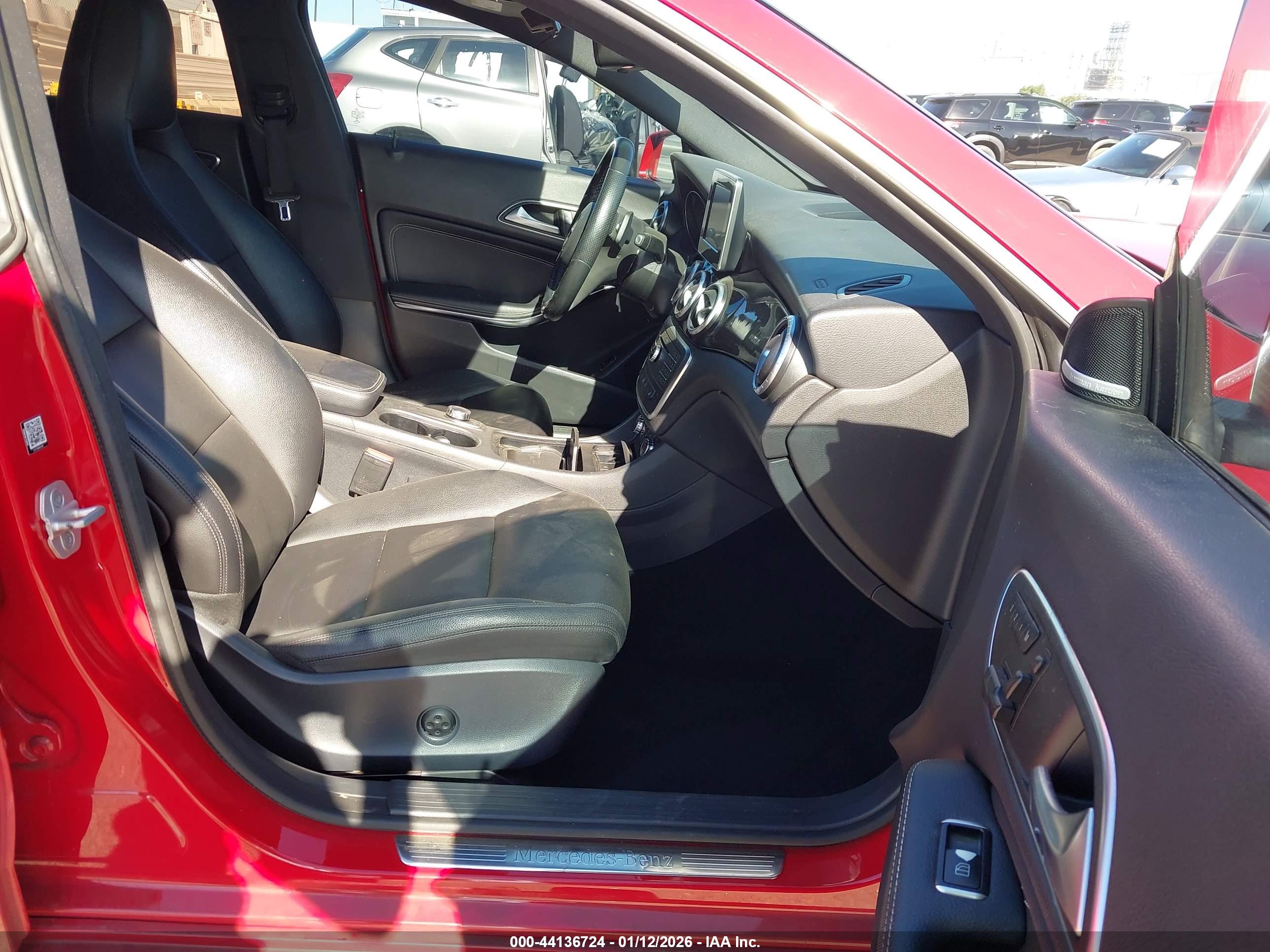 MERCEDES-BENZ CLA image 5