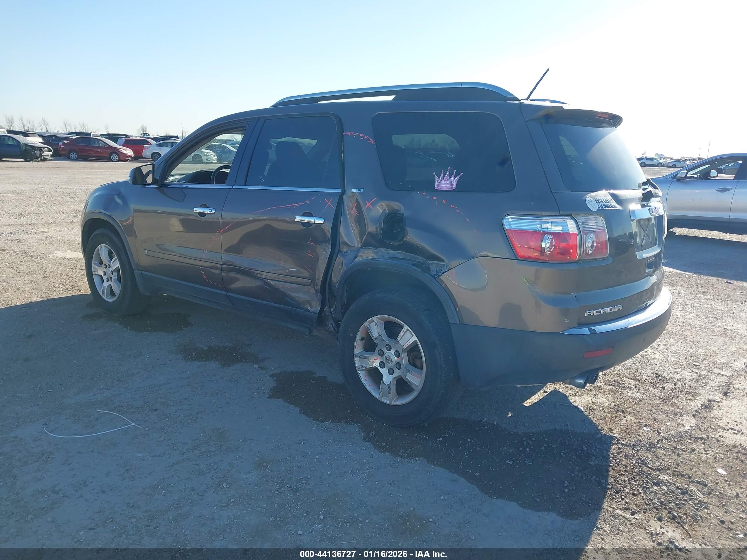 GMC ACADIA image 3