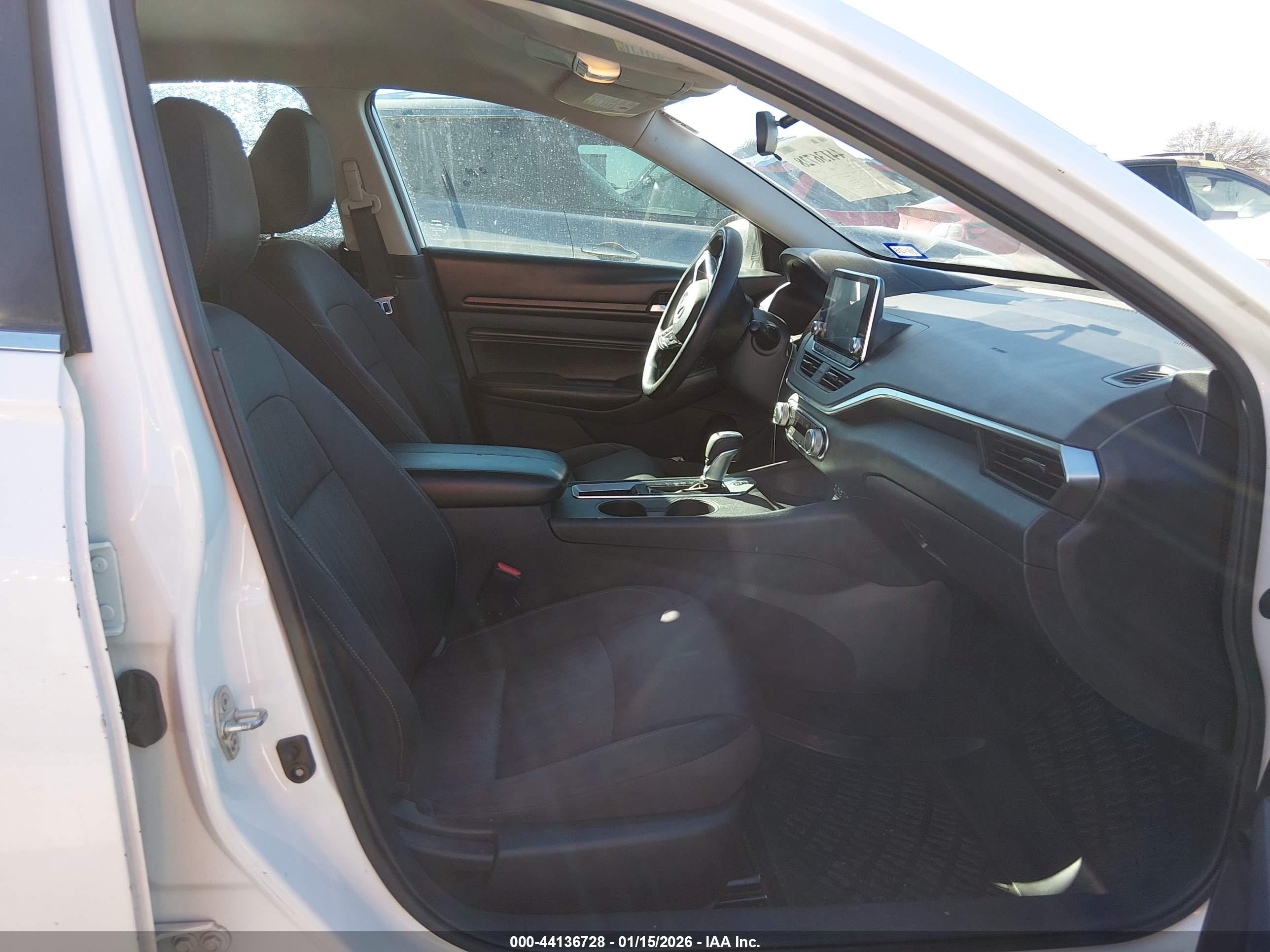 NISSAN ALTIMA image 5
