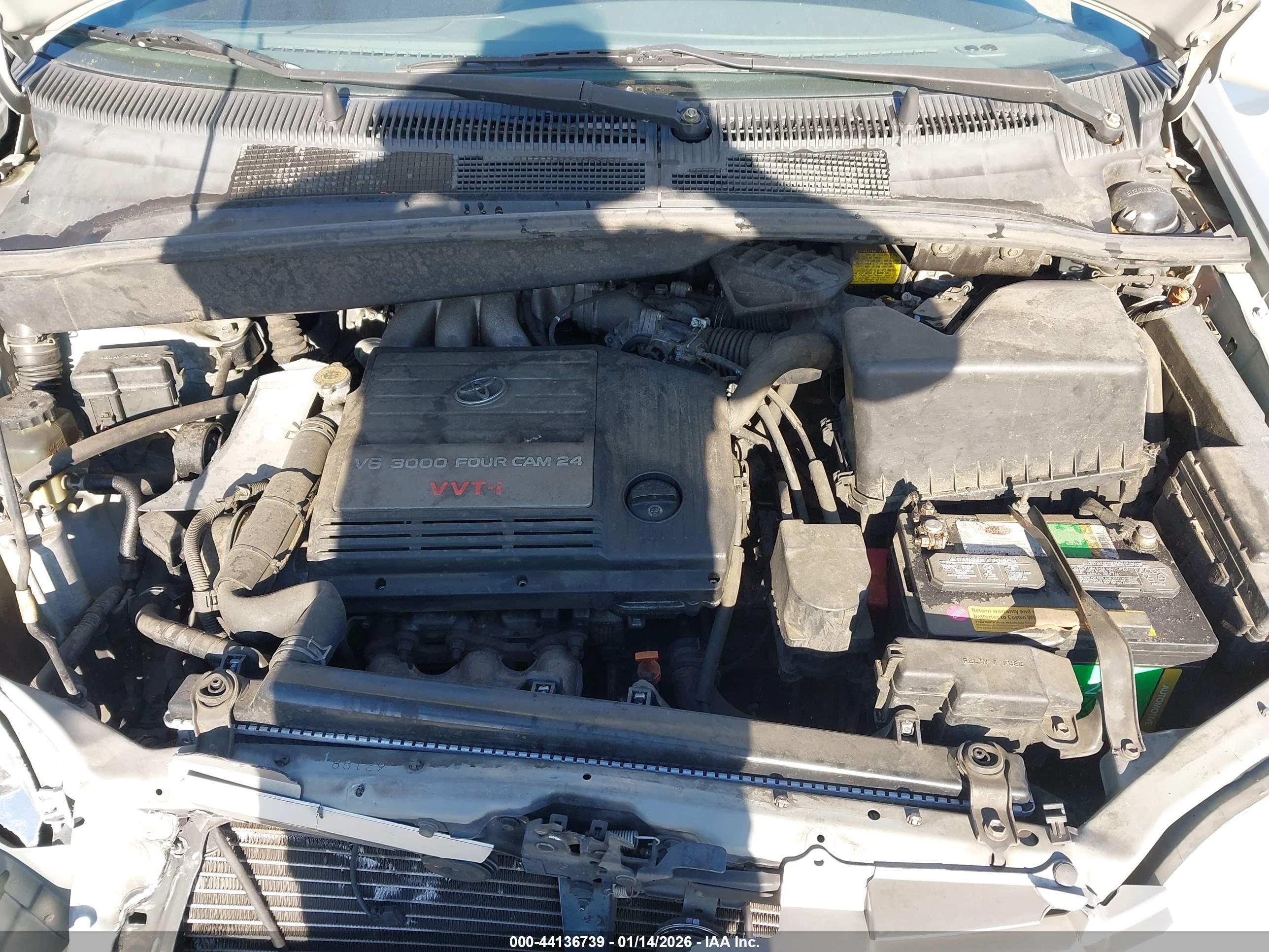 TOYOTA SIENNA image 10