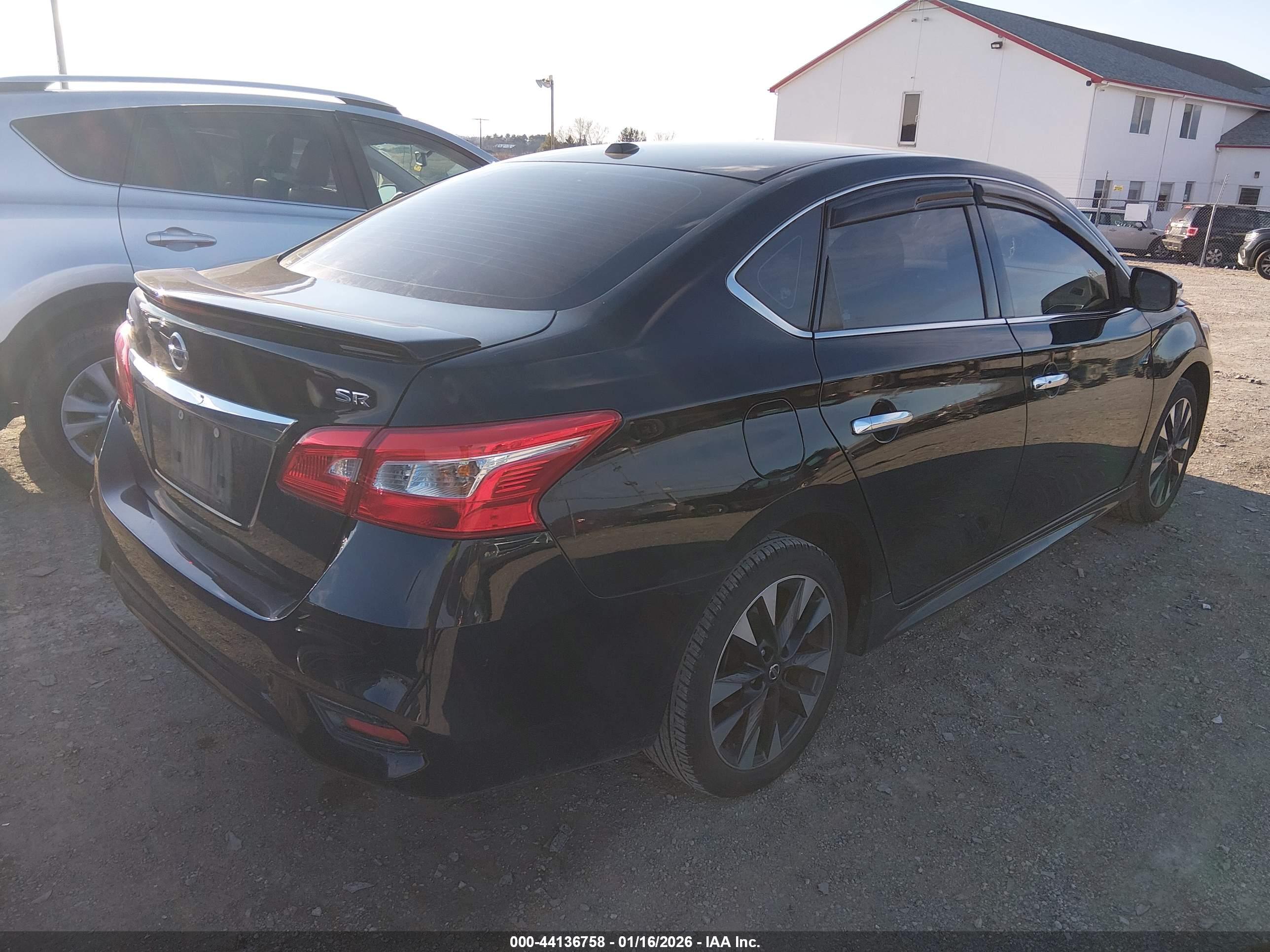 NISSAN SENTRA image 4