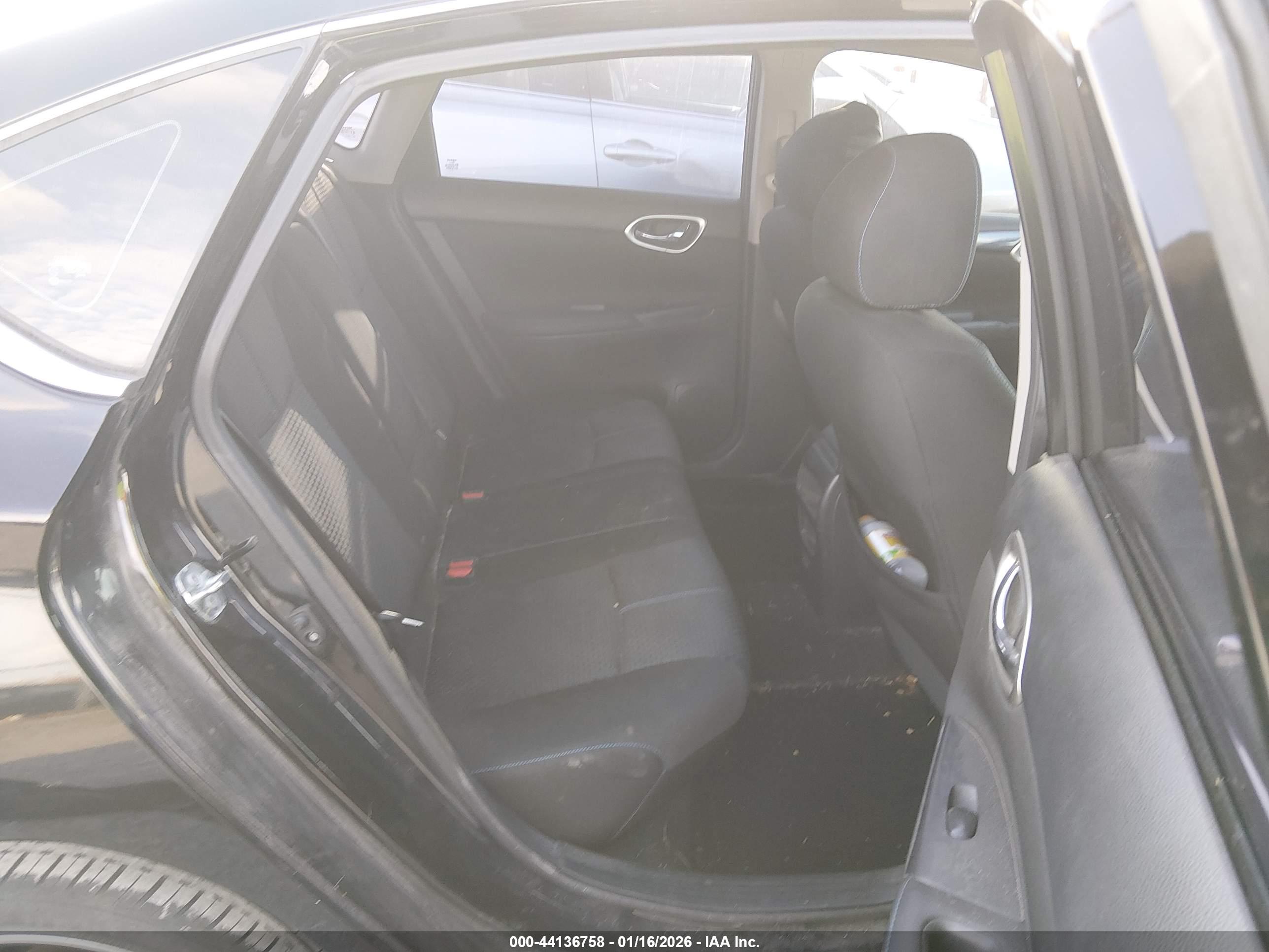 NISSAN SENTRA image 8
