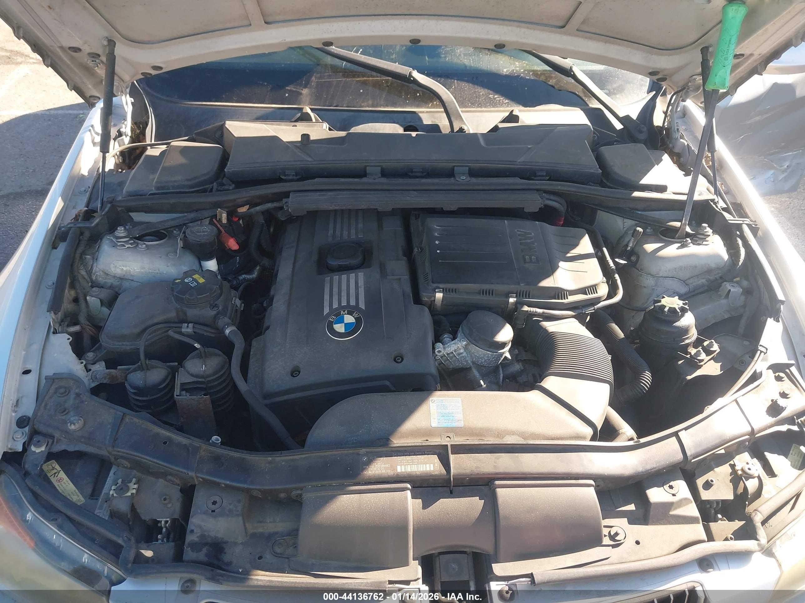 BMW 335XI image 10