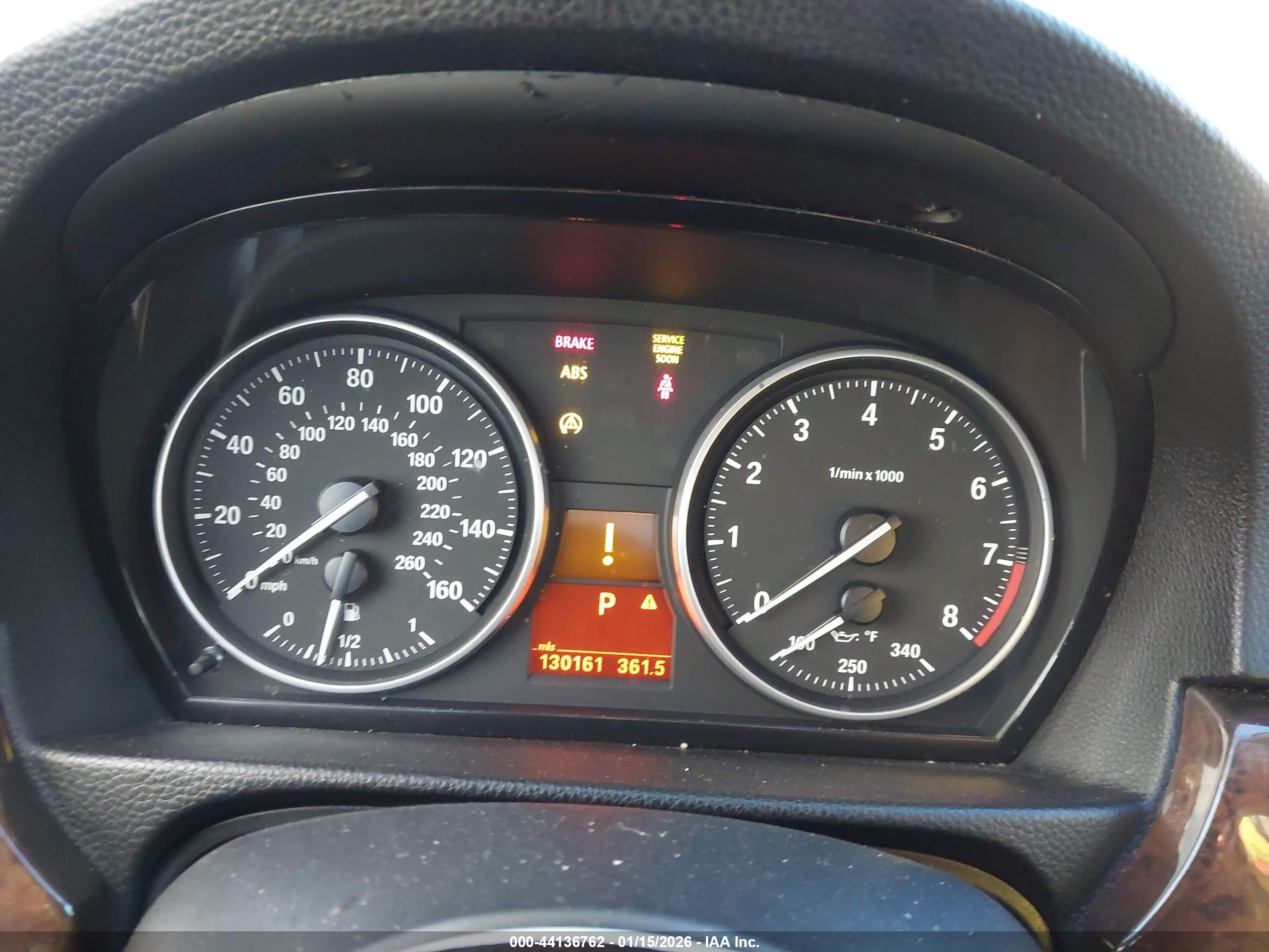 BMW 335XI image 7