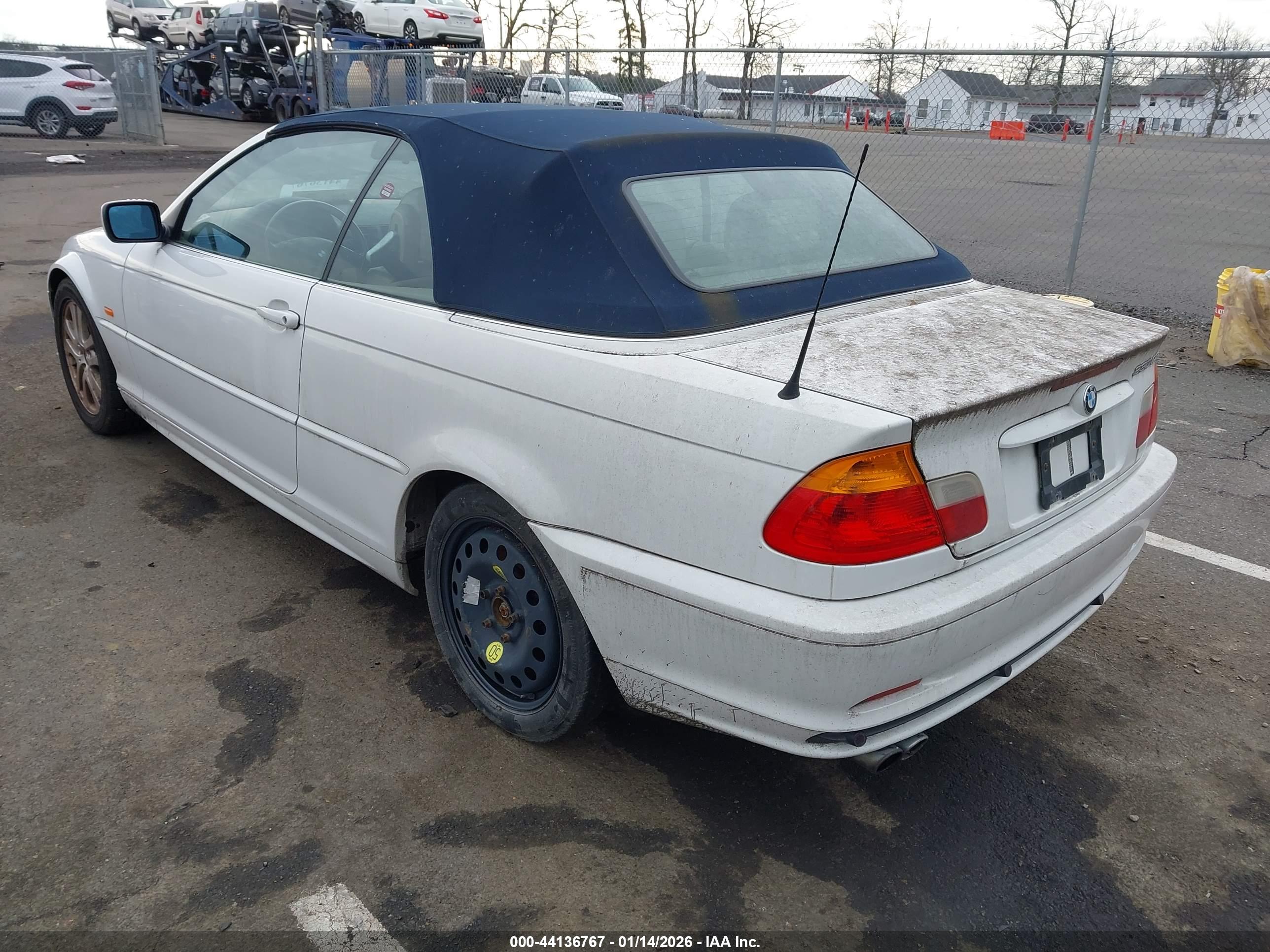 BMW 330CI image 3