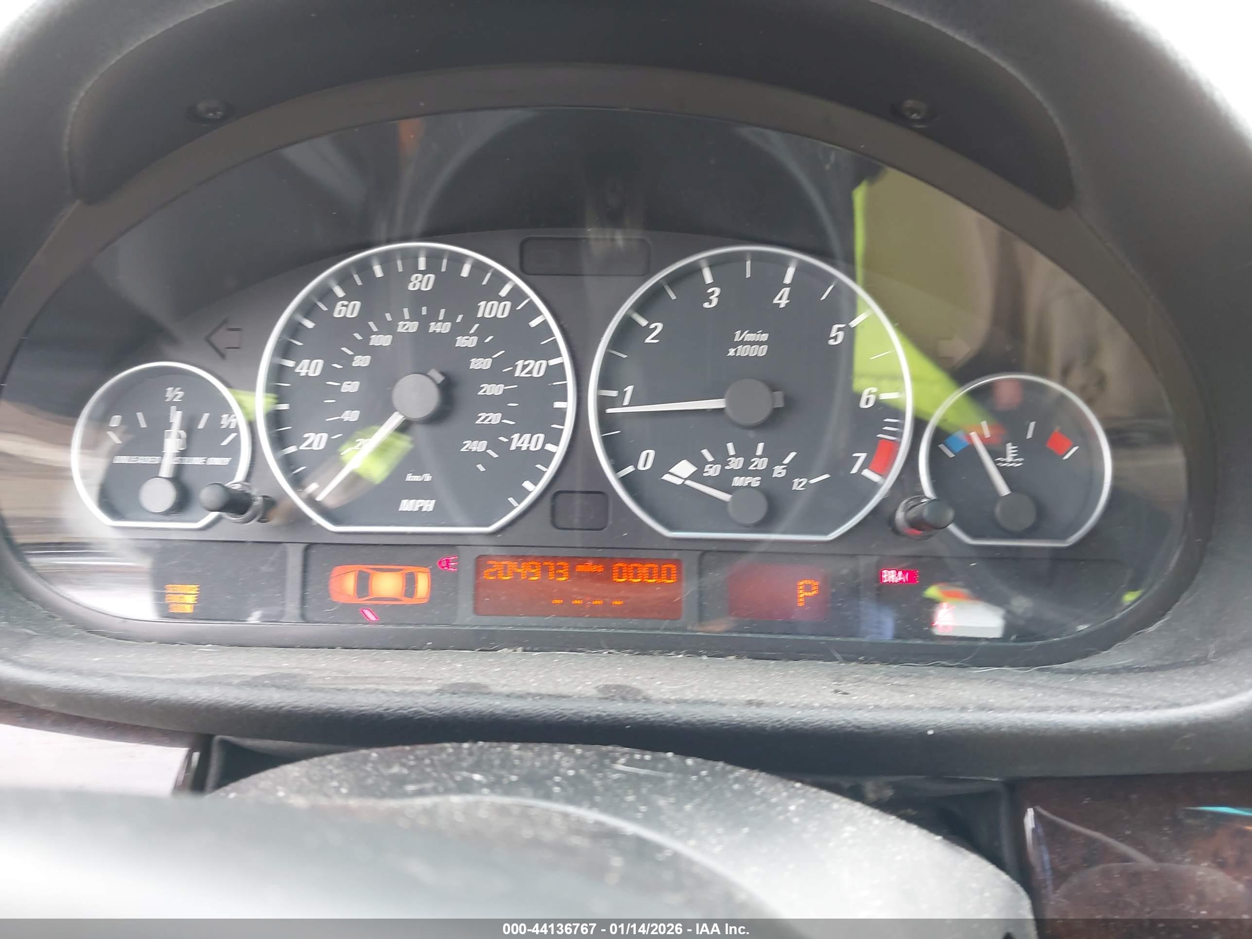 BMW 330CI image 7