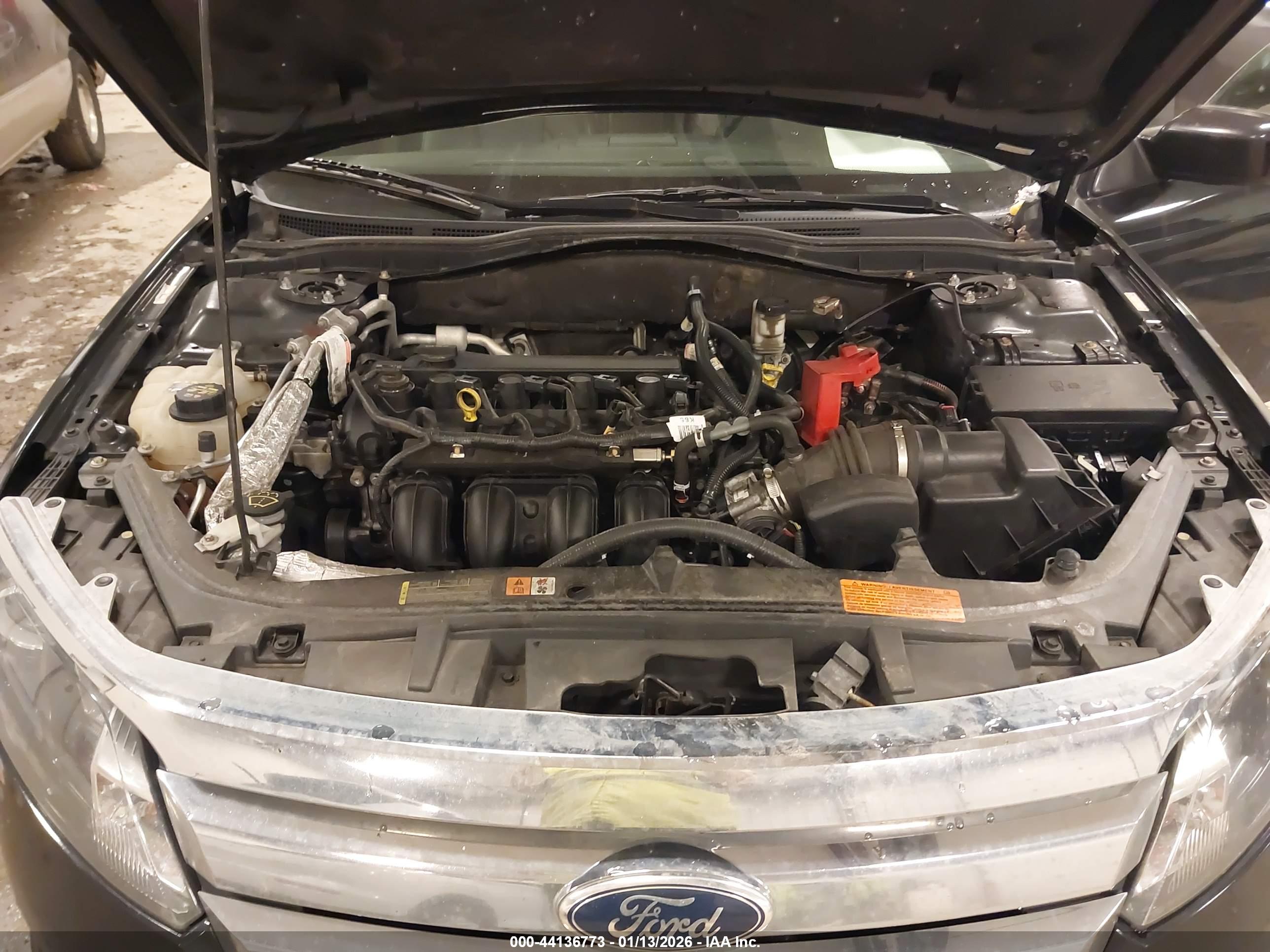 FORD FUSION image 10