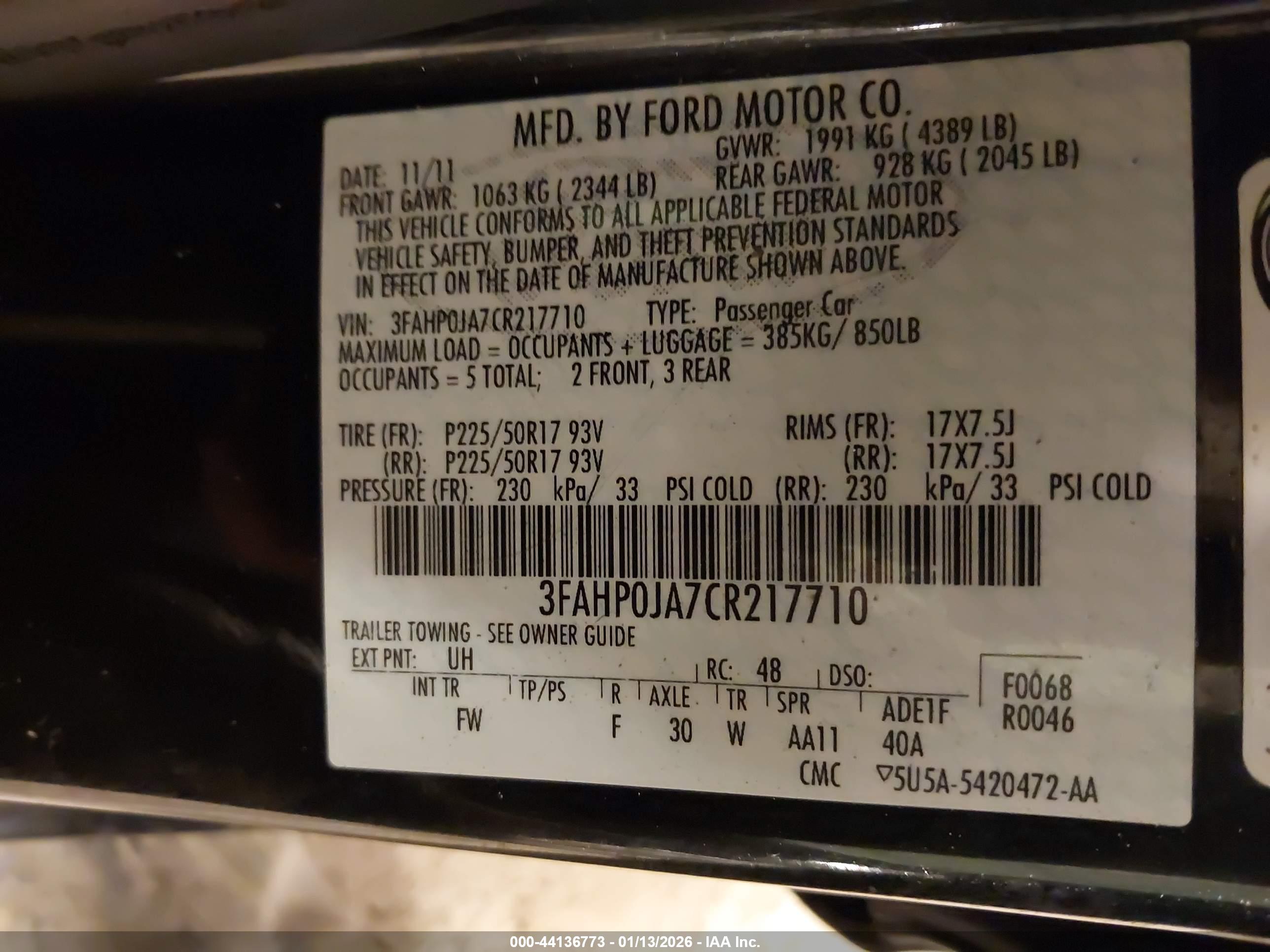 FORD FUSION image 9